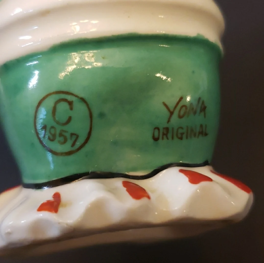 50s Green And Red Clown Salt Pepper Ceramic Shakers By Yona Originals - Image 10