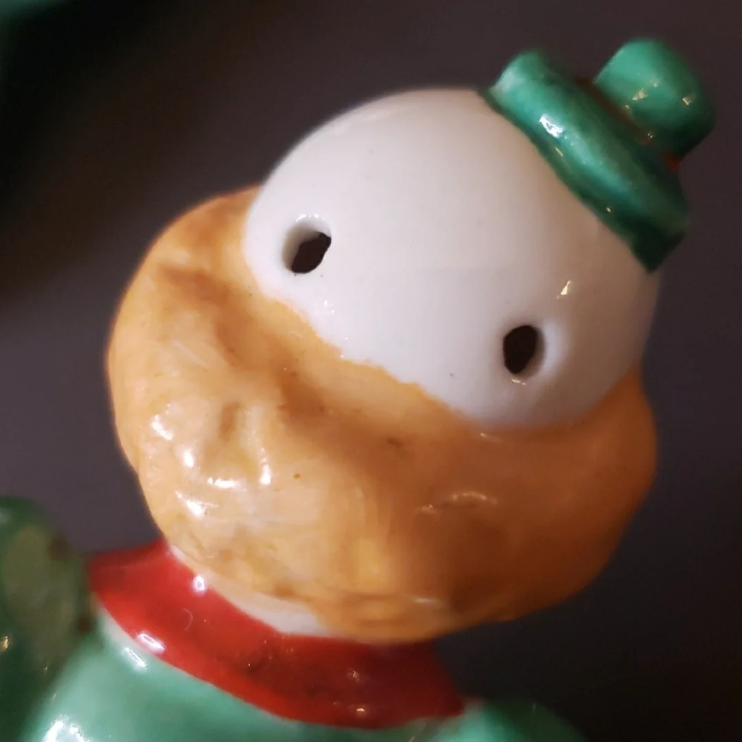50s Green And Red Clown Salt Pepper Ceramic Shakers By Yona Originals - Image 5
