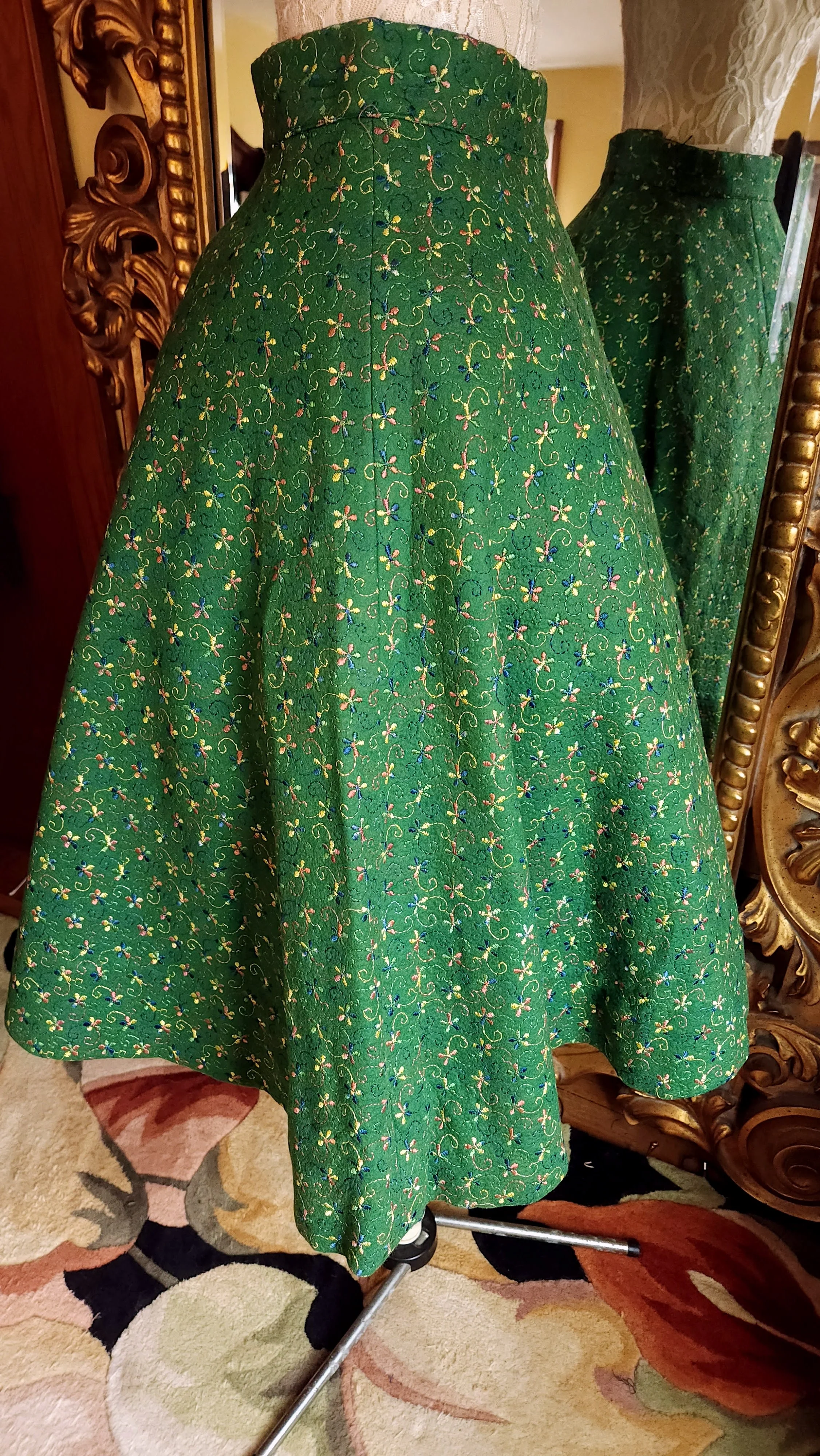 50s Green Embroidered Felt Fit And Flare Skirt By Madalyn Miller - Image 6
