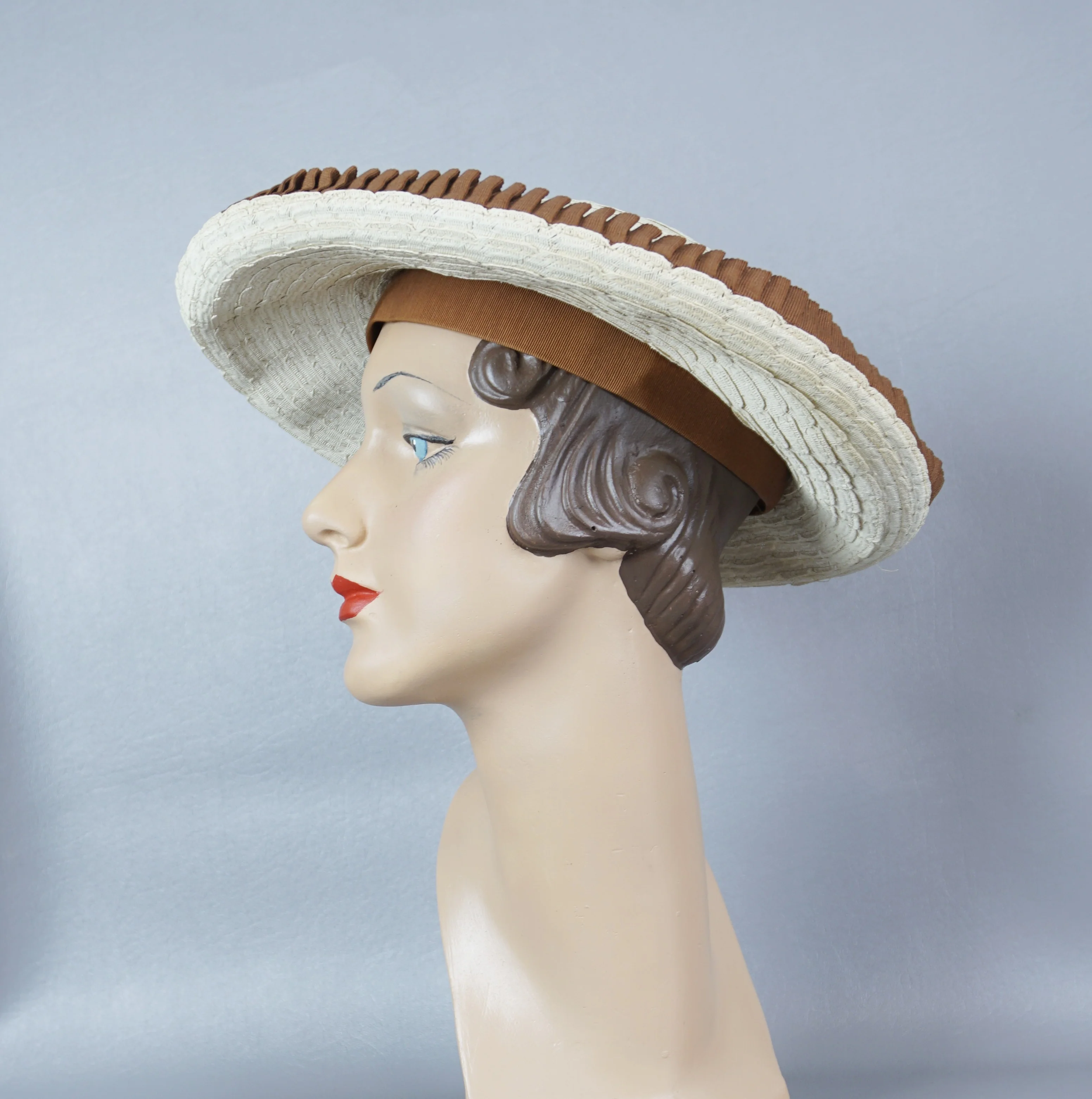 50s Ivory And Taupe Wide Brim Straw Sun Hat - Image 7