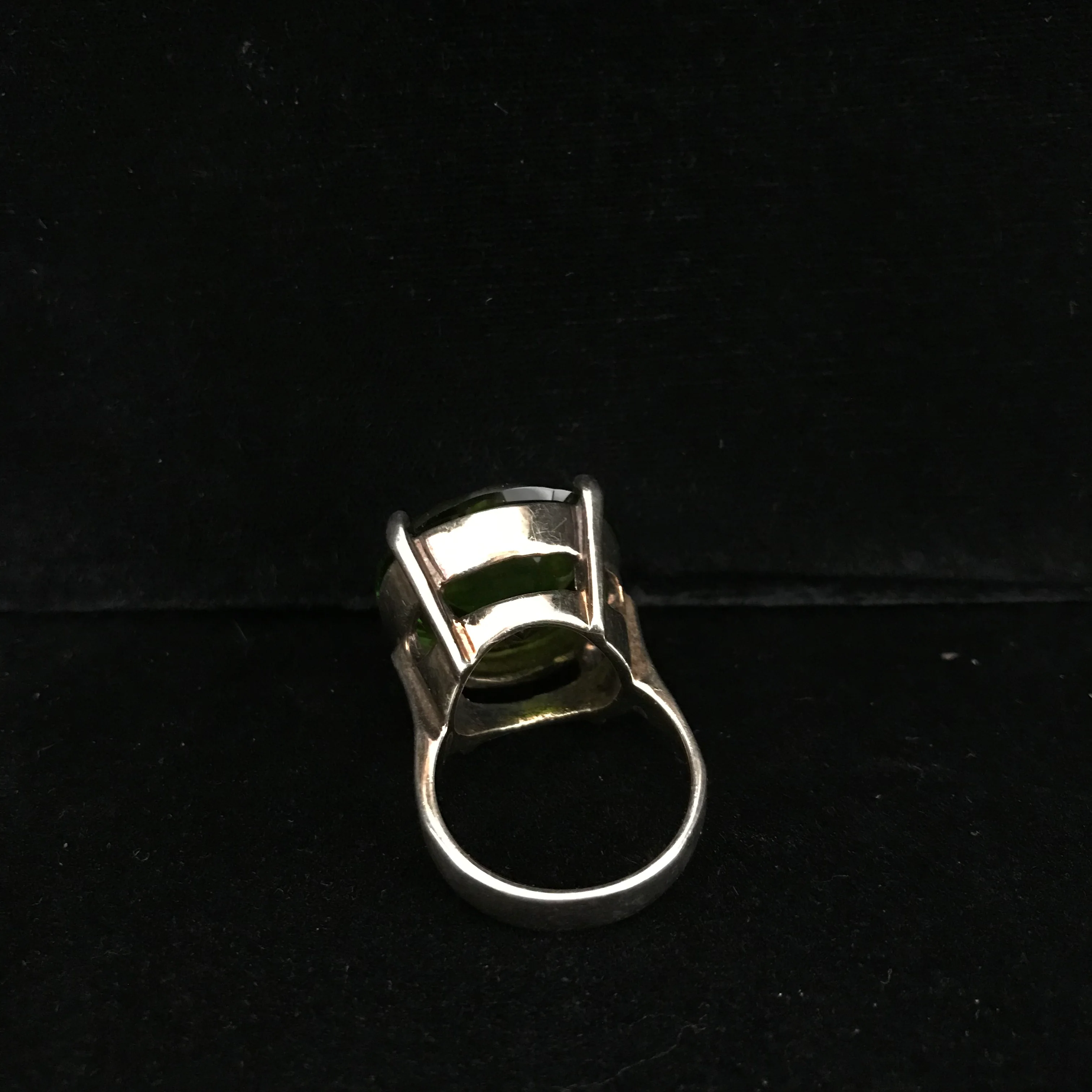 50s Large Vintage Green Cut Glass Cocktail Ring Sz.10 - Image 8