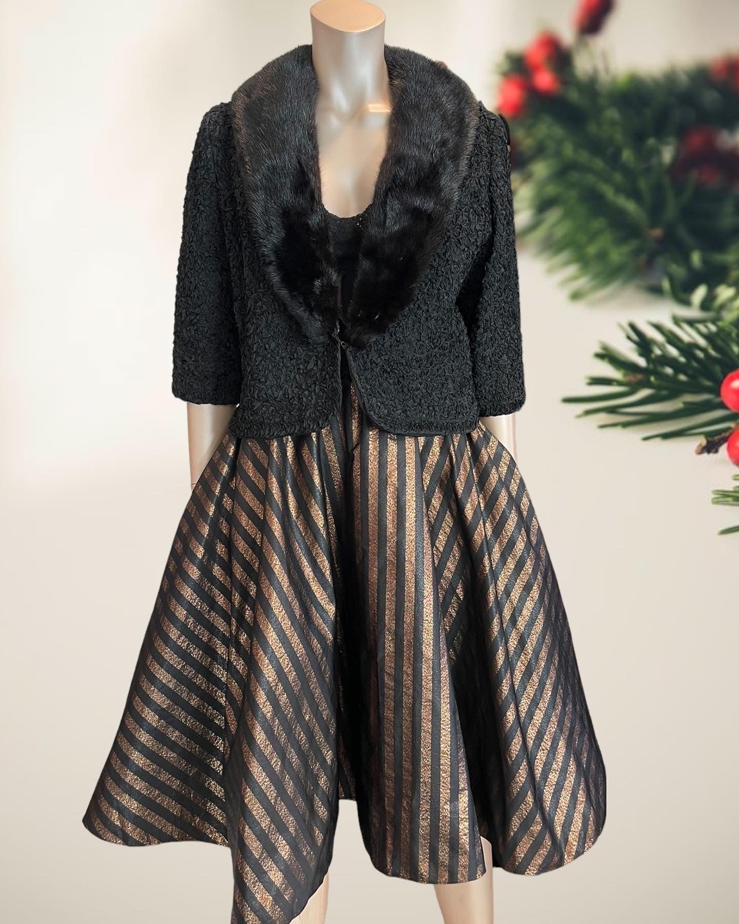 50s Metallic Striped Full Circle Skirt Talon Zipper - Image 4