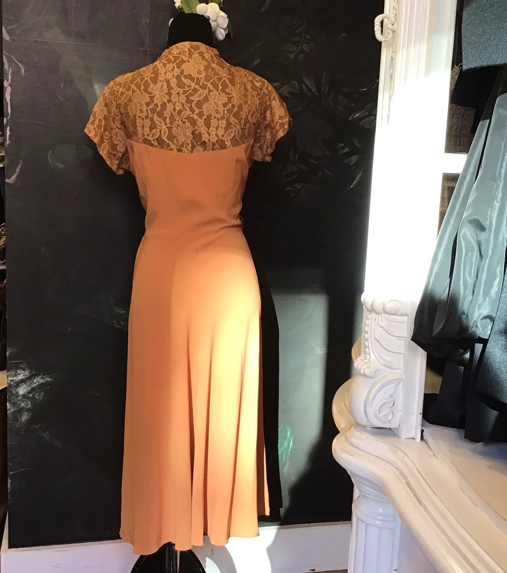 50s Mocha Lace Dress - Image 2
