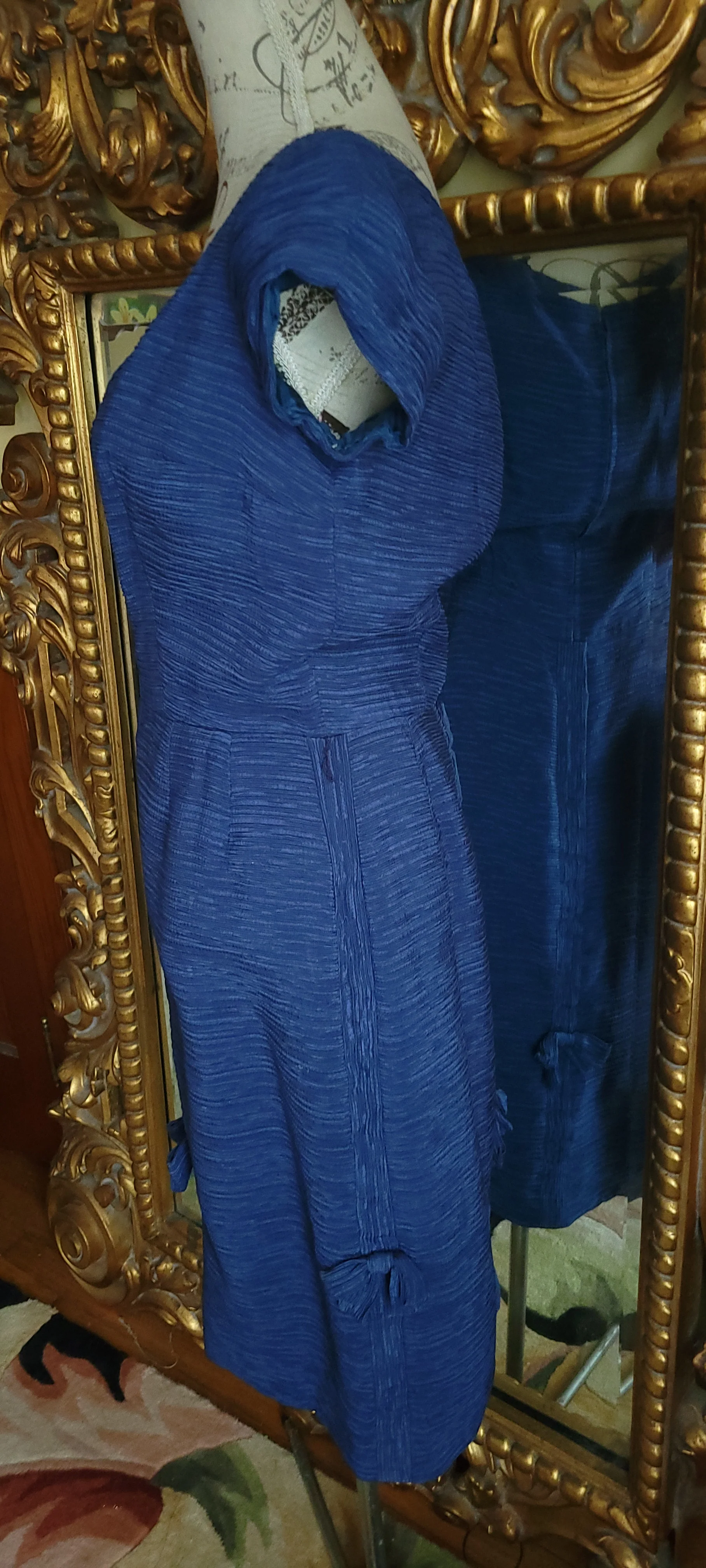 50s Navy Blue Textured Silk Wiggle Dress With Bows By Sophie for Saks Fifth Avenue - Image 3