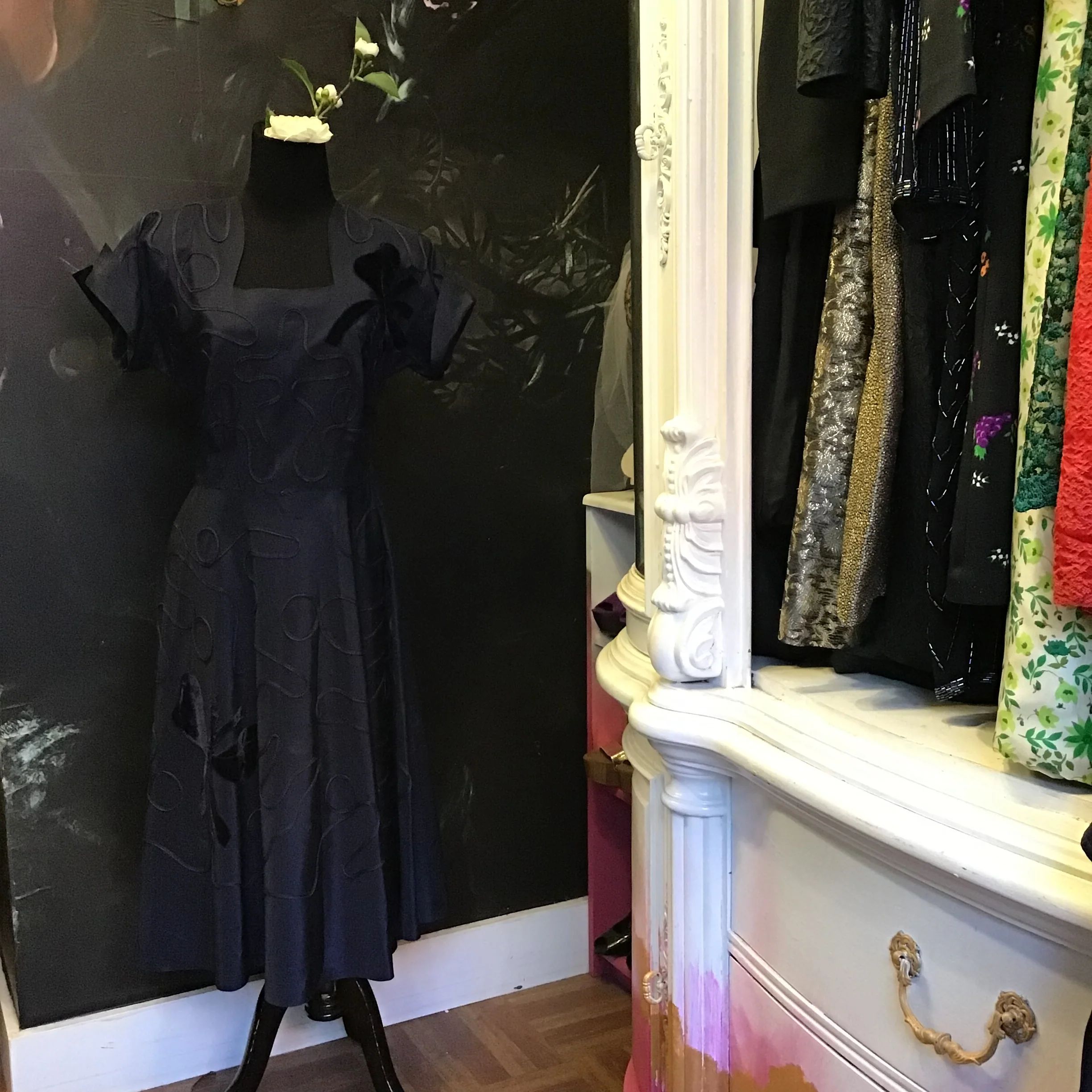 50s Navy Dress With Velvet Details - Image 6