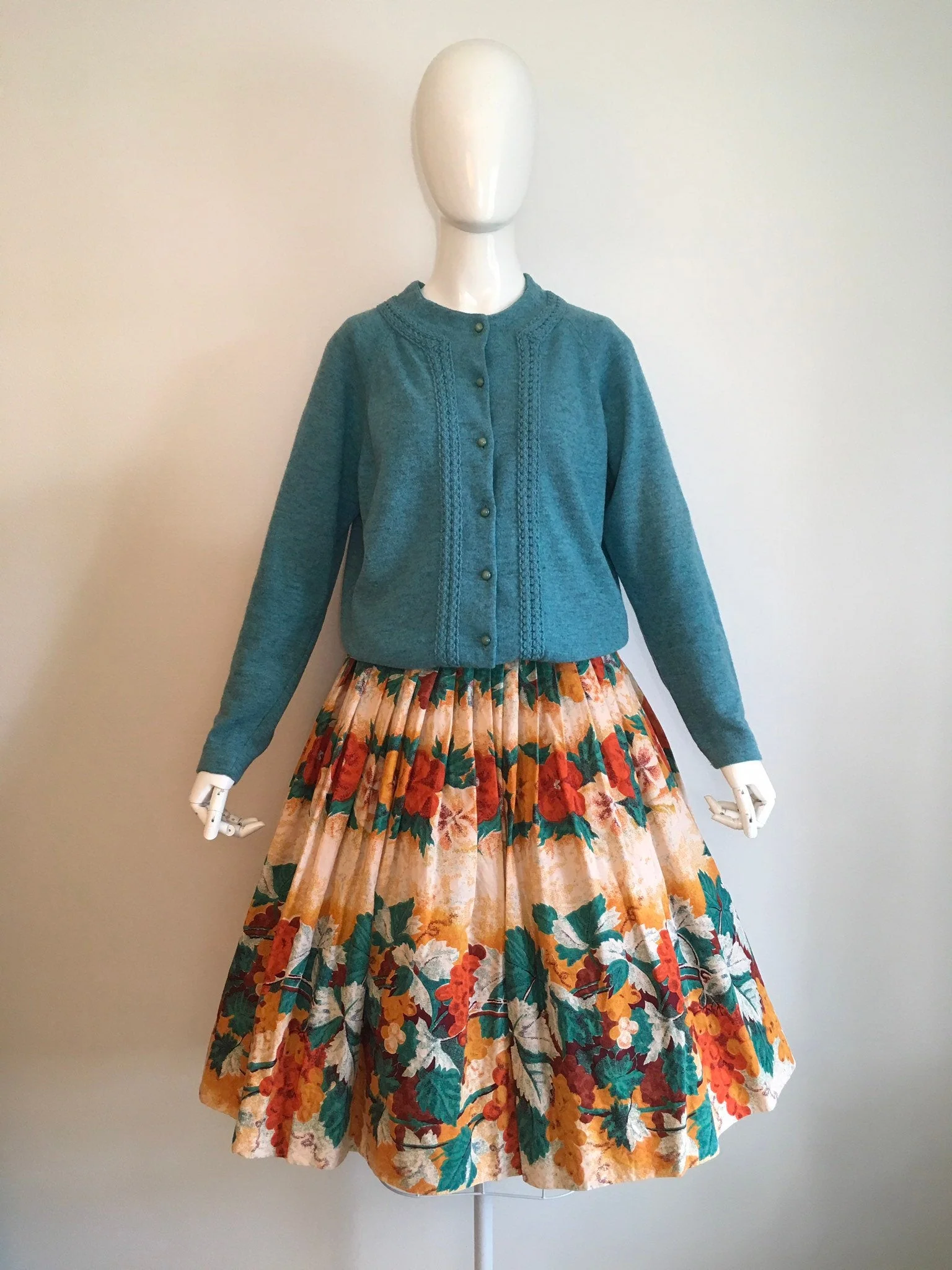 50's Orange and Teal Grapevine Novelty Print Skirt - Image 3