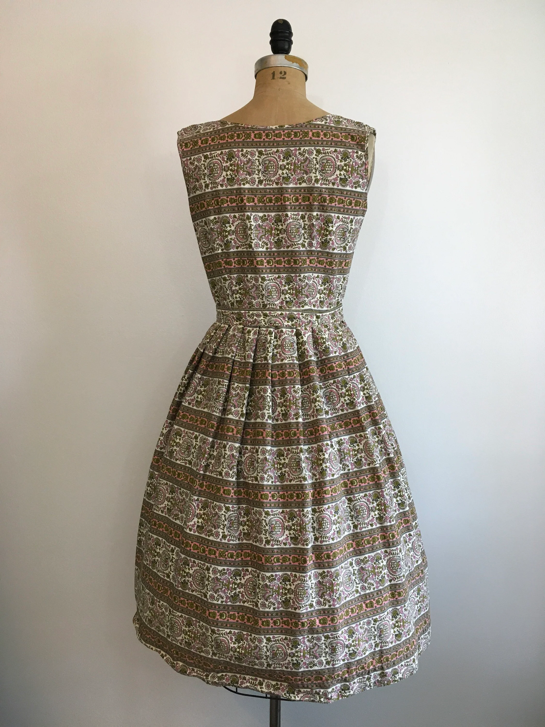50's Paisley with Red Button Up Sundress and Cream Trim - Image 2