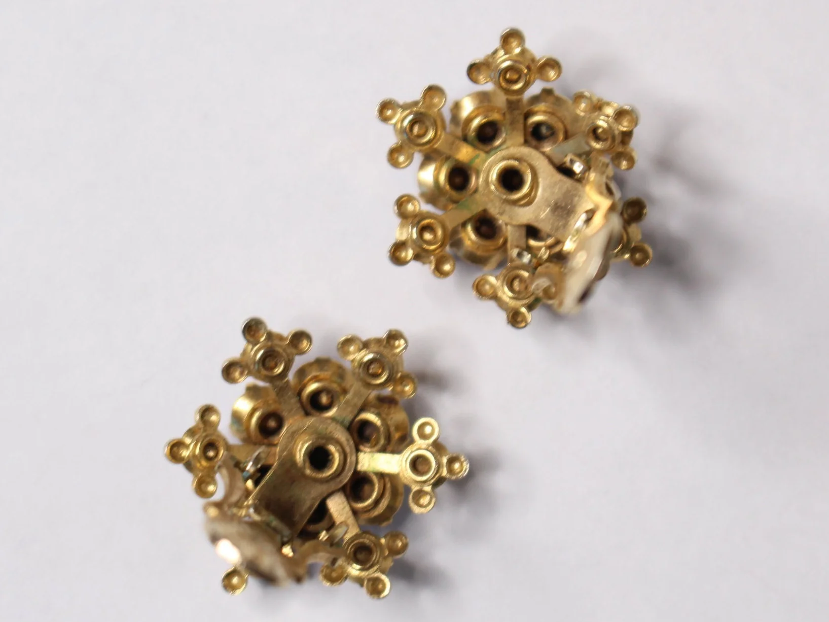 50s Periwinkle Crystal Cluster Statement Earrings - Image 5