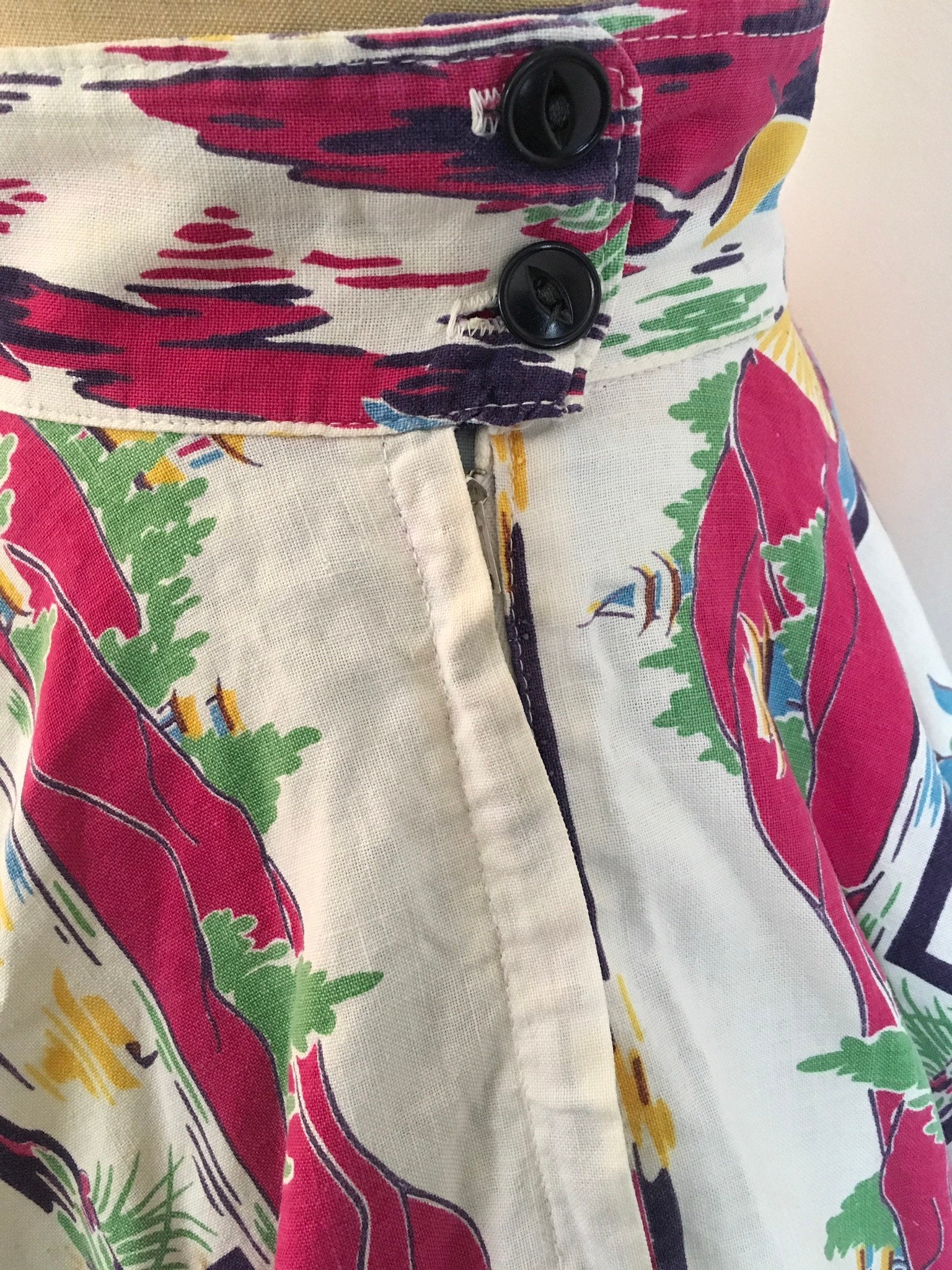 50's Pink Scenic Novelty Print White Circle Skirt - Image 9