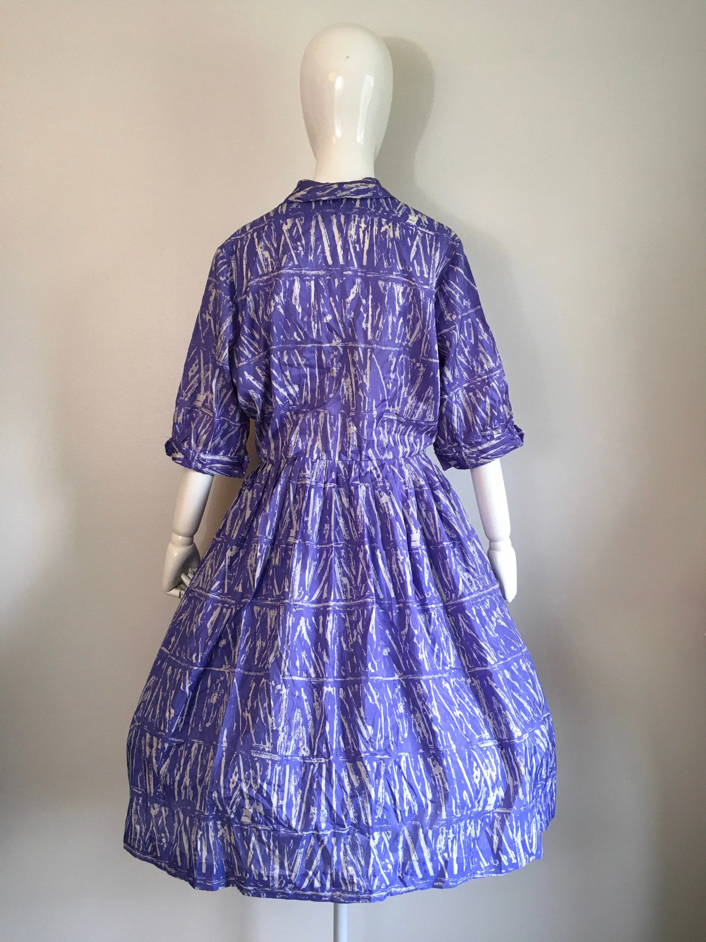 50's Purple and White Abstract Printed Shirt Dress by Meg Marlow - Image 2