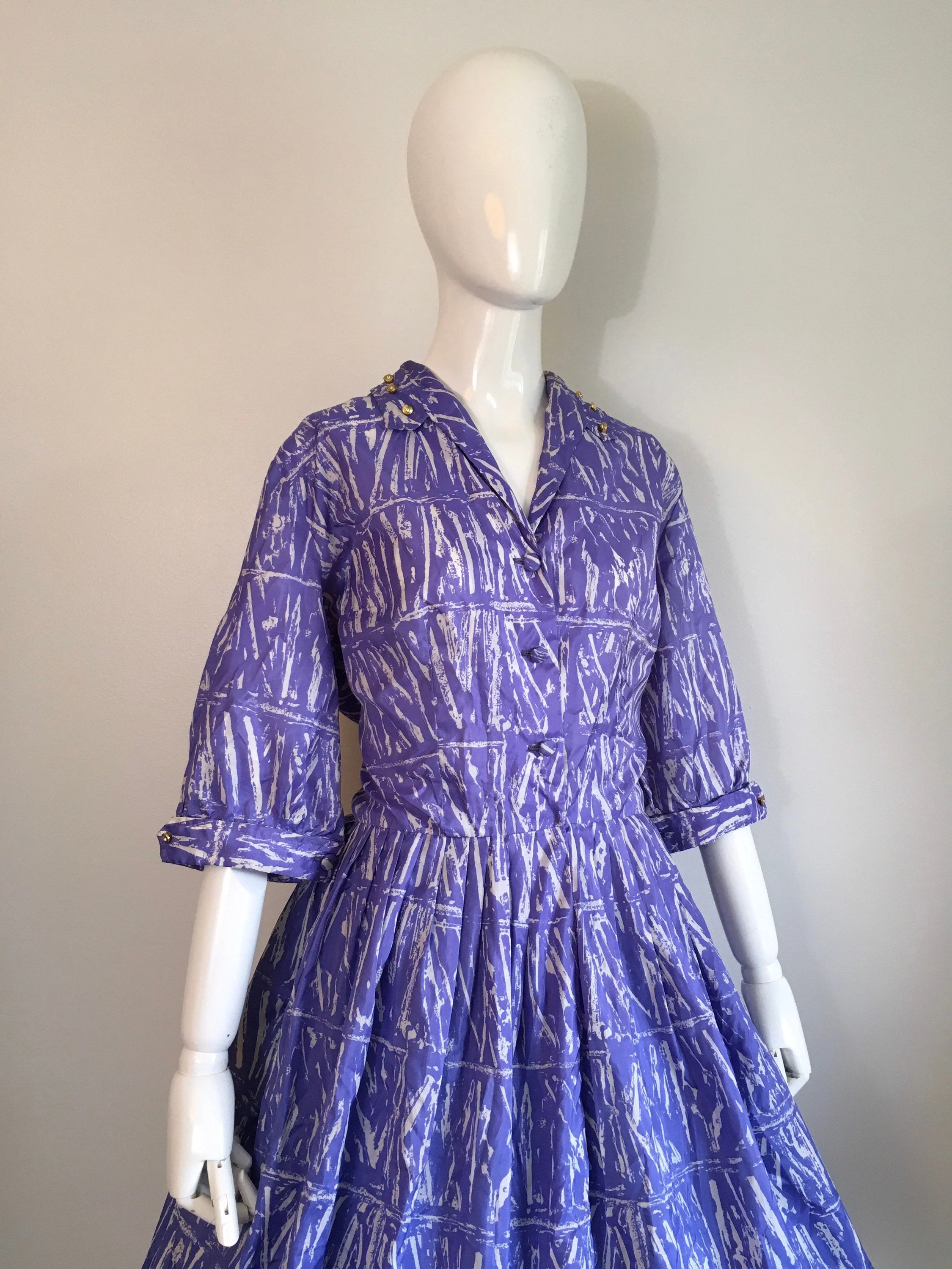 50's Purple and White Abstract Printed Shirt Dress by Meg Marlow - Image 4