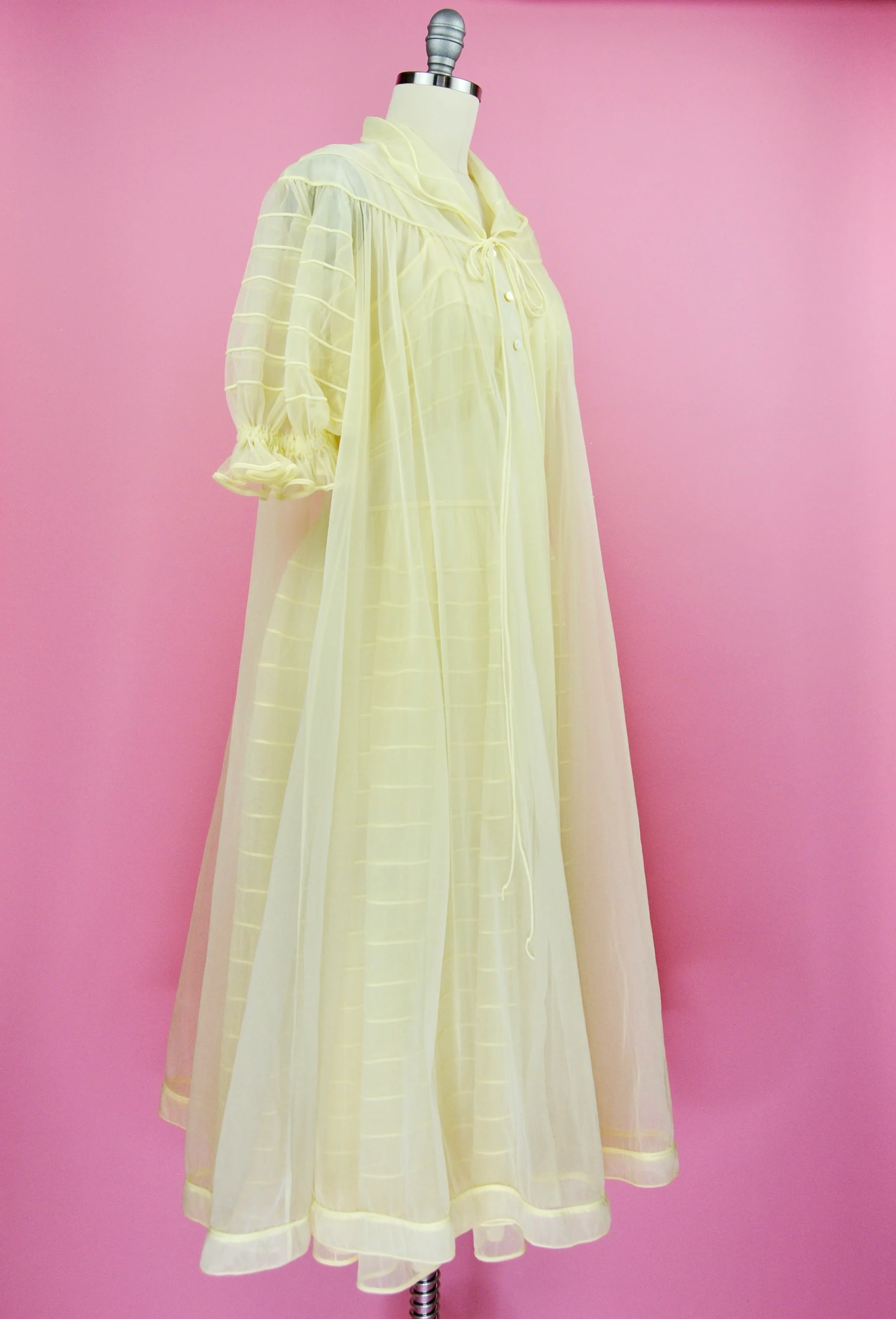 50s Rare Pale Yellow Night Gown Peignoir Set By Shadowline - Image 17