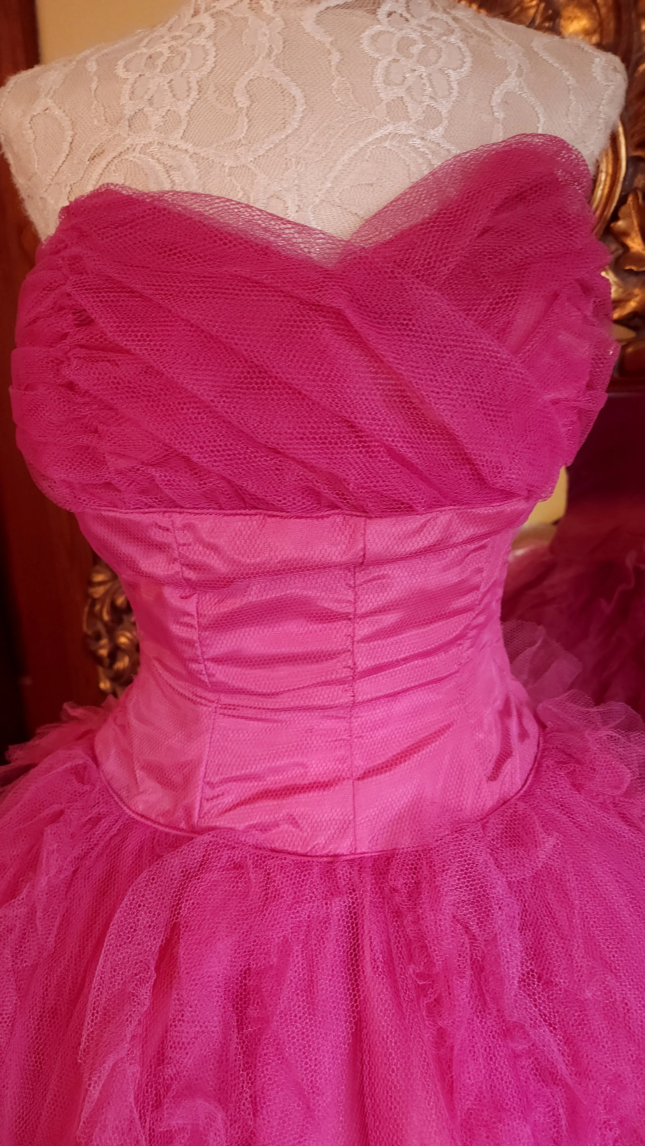 50s Raspberry Pink Tulle Strapless Party Dress By Cloyes - Image 5