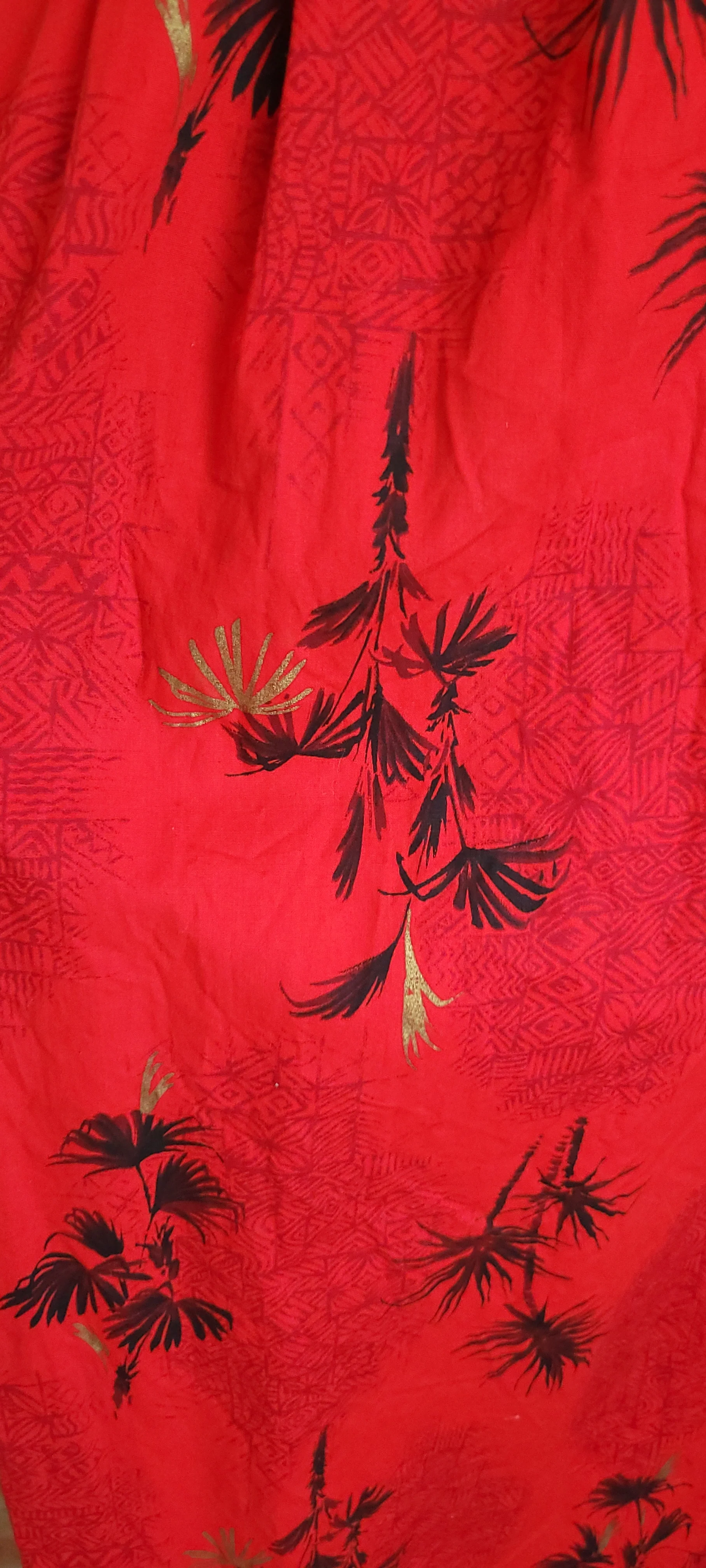 50s Red And Black Tropical Gown Metallic Gold Accents by Holo-Holo - Image 5