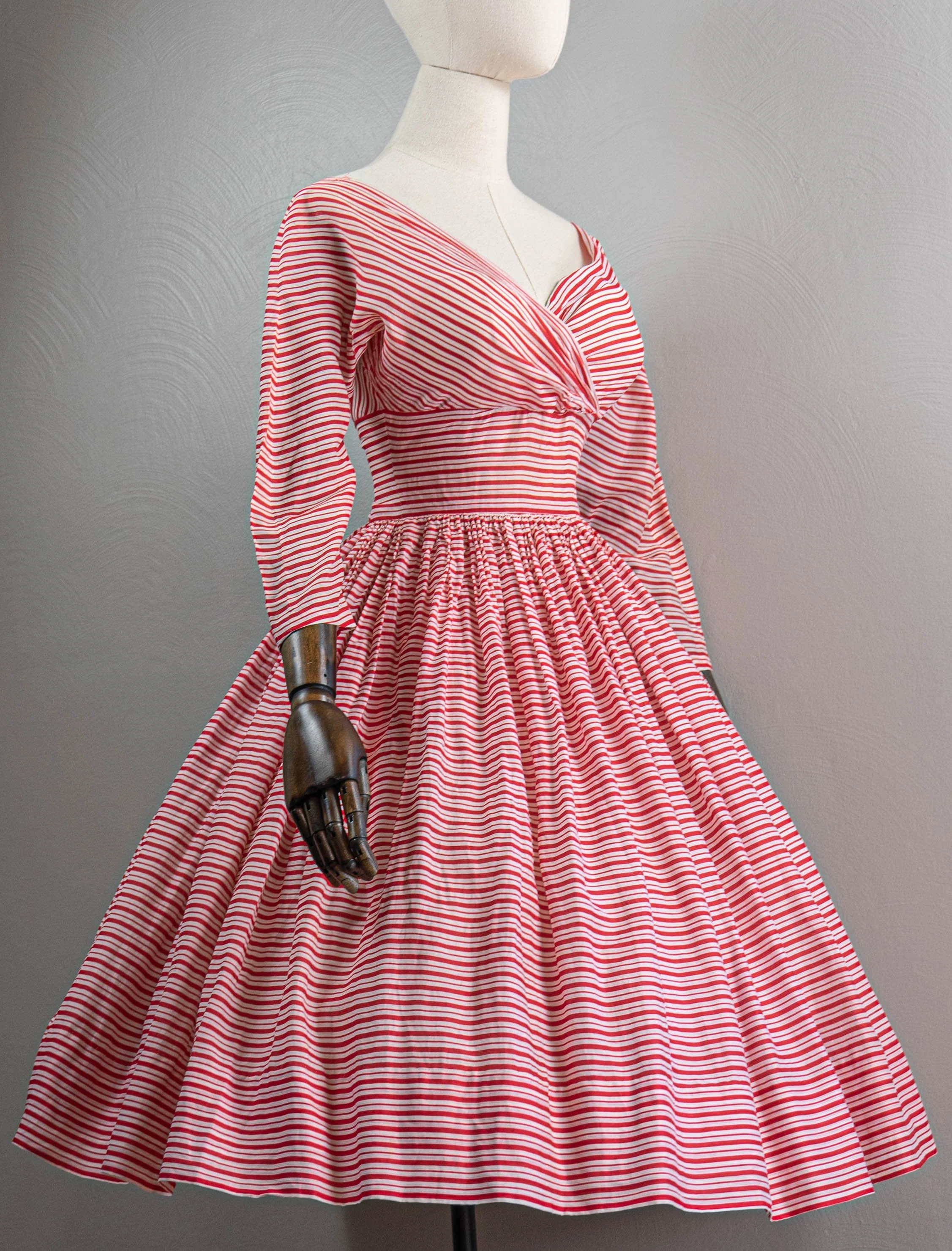 50s Red And White Striped Circle Skirt Dress Pockets - Image 6