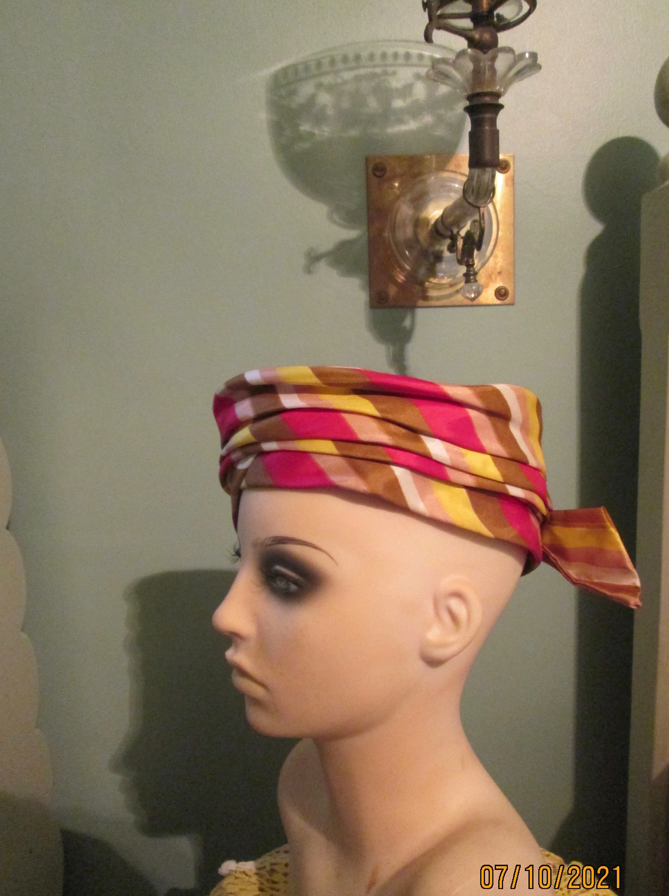 50s Red Striped Pillbox Cloche Hat by Clover Lane - Image 6