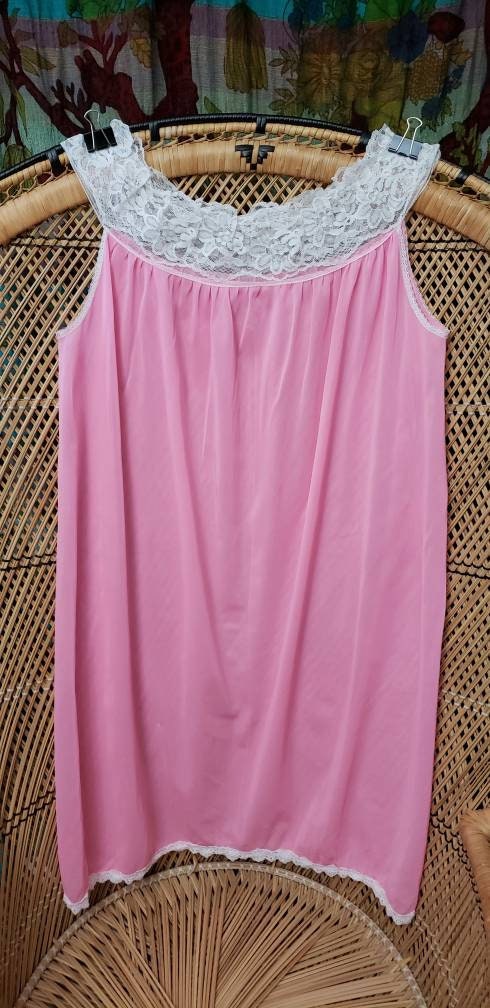 50s Sheer Pink and Lace Nightgown Sm/md - Image 4