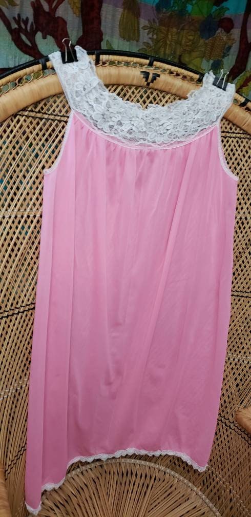 50s Sheer Pink and Lace Nightgown Sm/md - Image 5