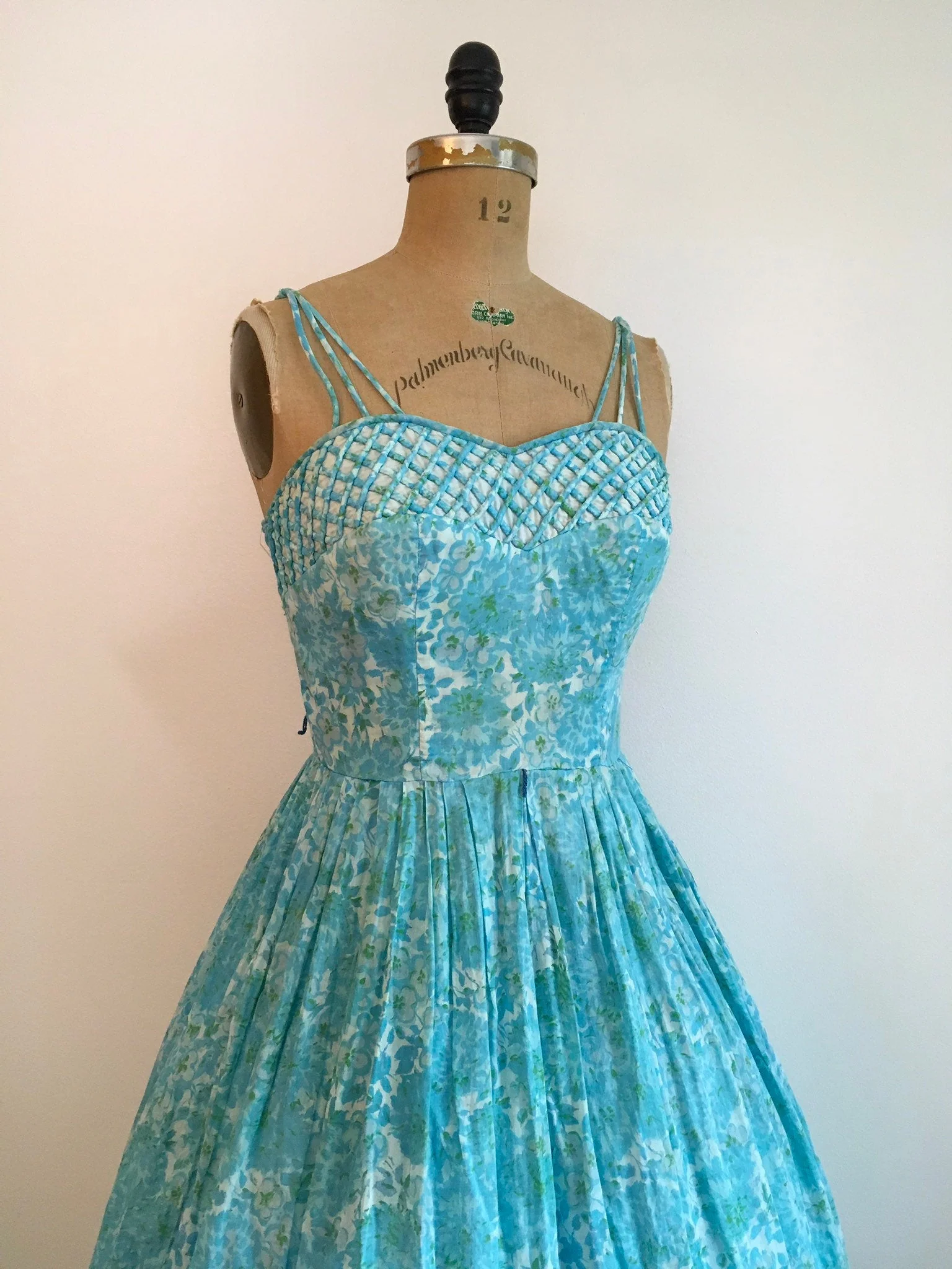 50's Sweetheart Neckline Blue Floral Sundress by Alix of Miami - Image 4