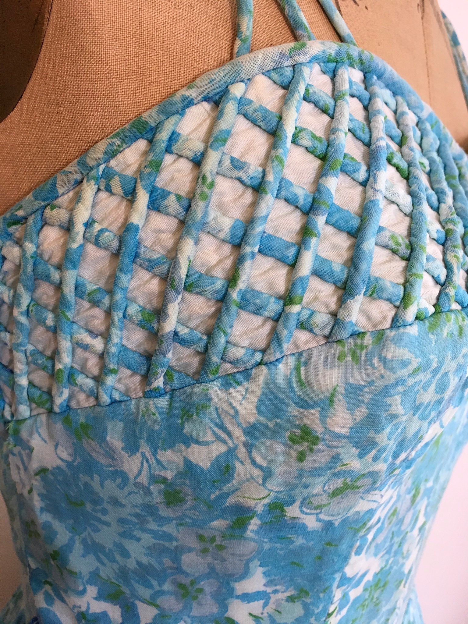 50's Sweetheart Neckline Blue Floral Sundress by Alix of Miami - Image 5
