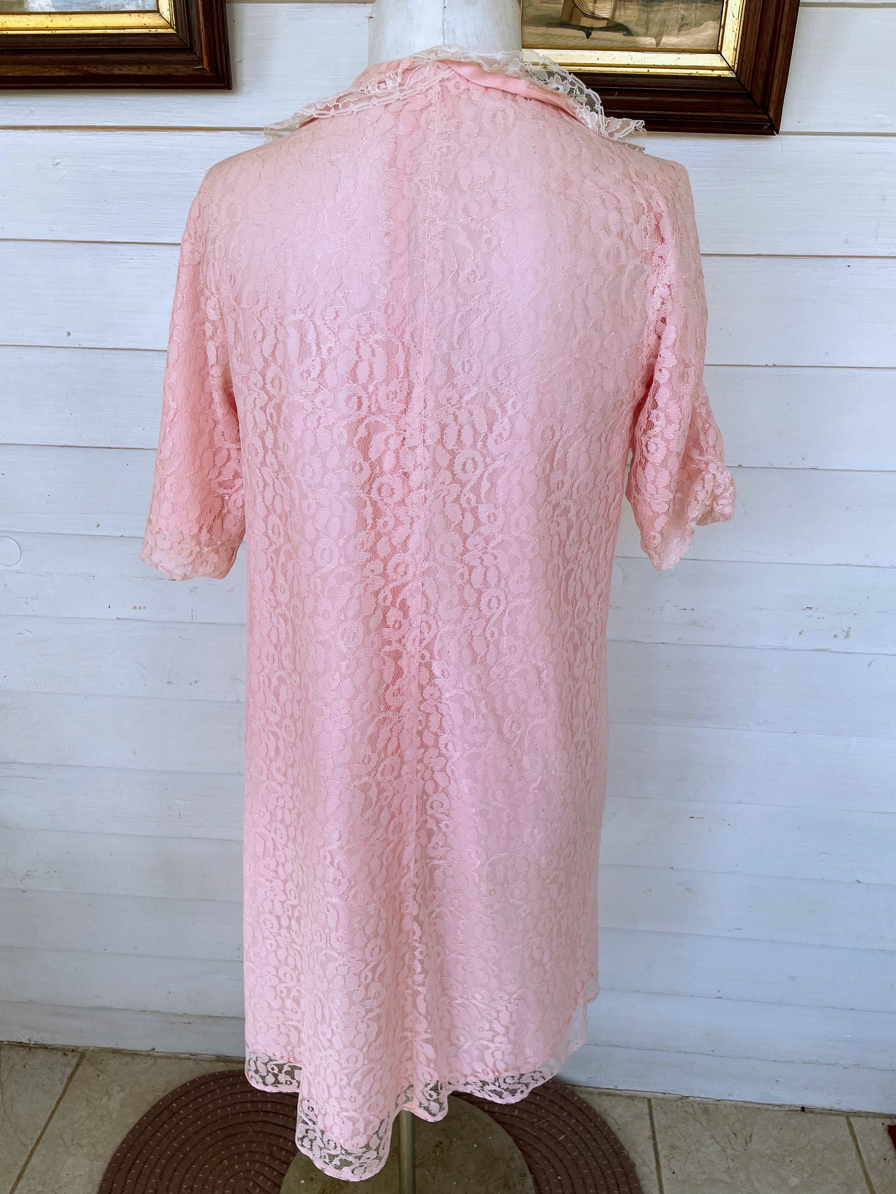 50s Vintage Pink Floral Lace Bed Jacket Robe - Image 11