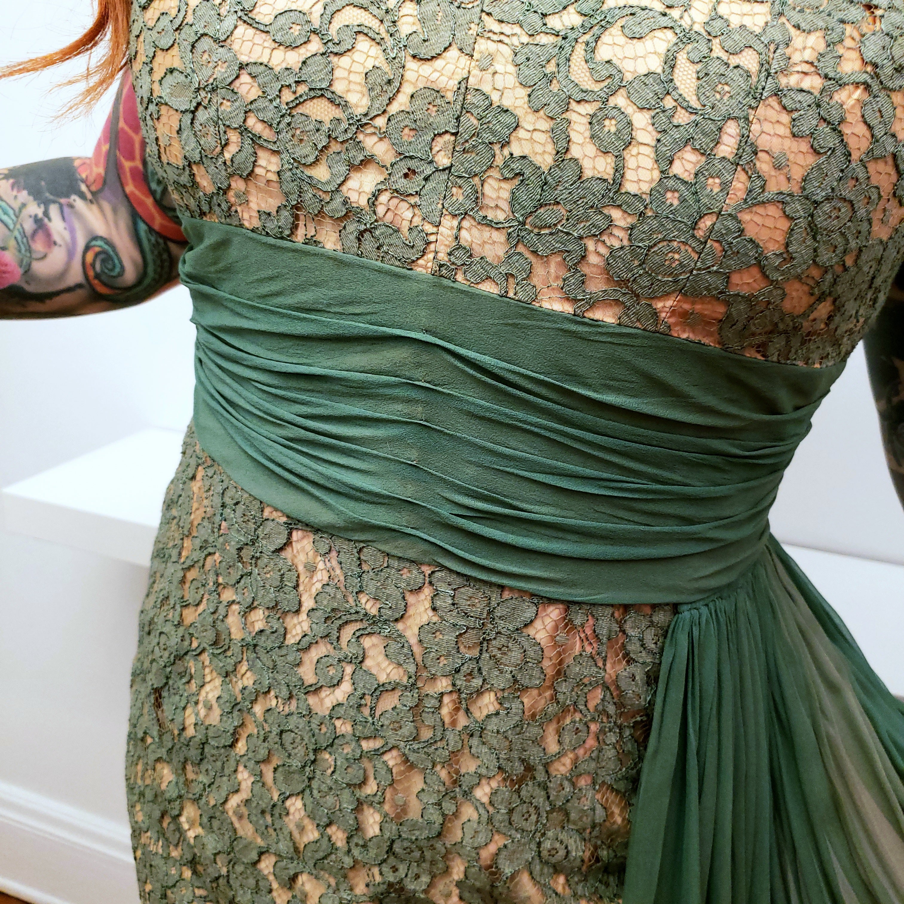 50s Volup Lace Wiggle Dress By A Norman Original - Image 6