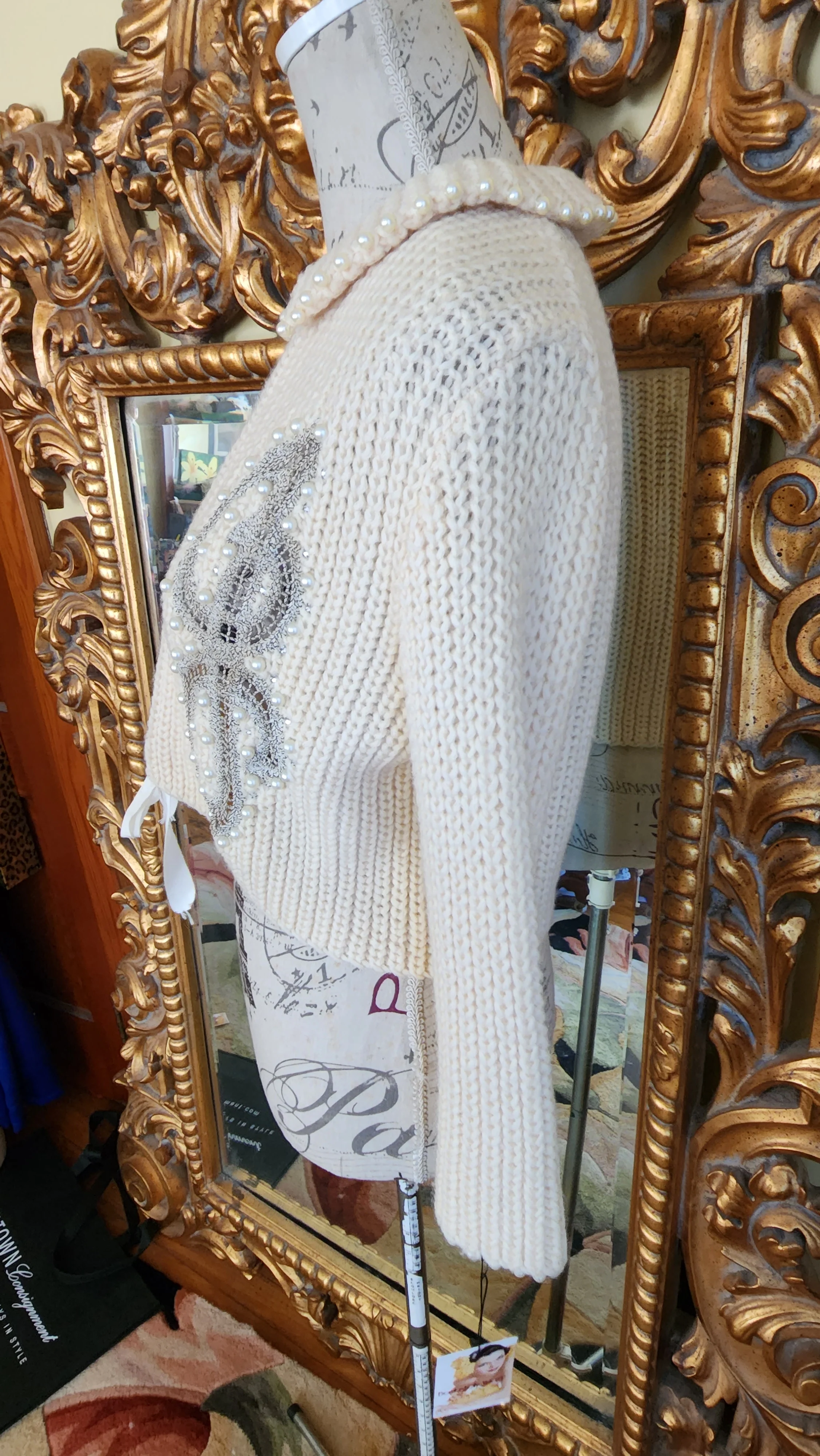 50s White Monogramed Cardigan With Rhinestones Pearls By Ethel of Beverly Hills - Image 4
