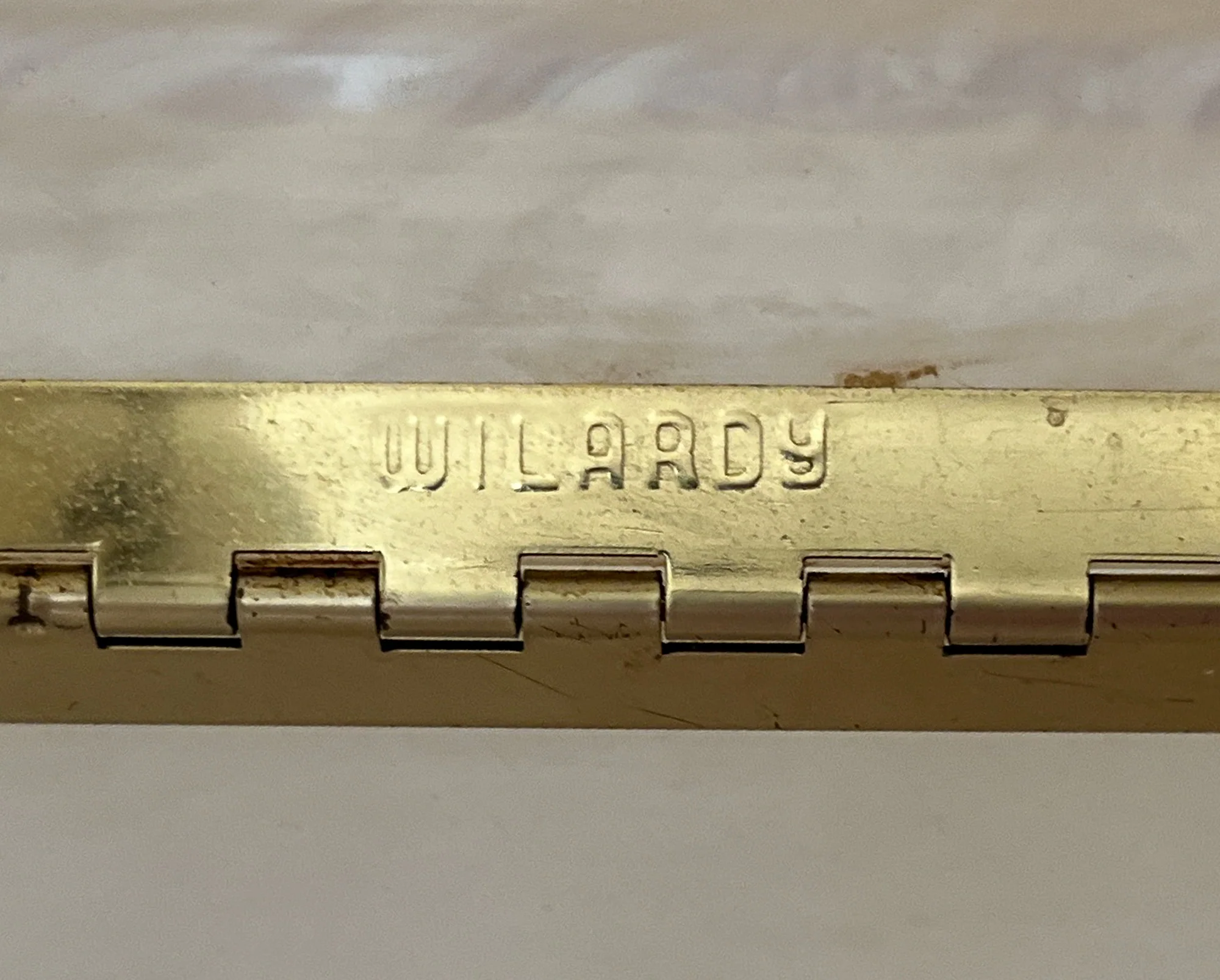 50s White Pearl Lucite Purse W Brass Floral Closure By Wilardy - Image 11