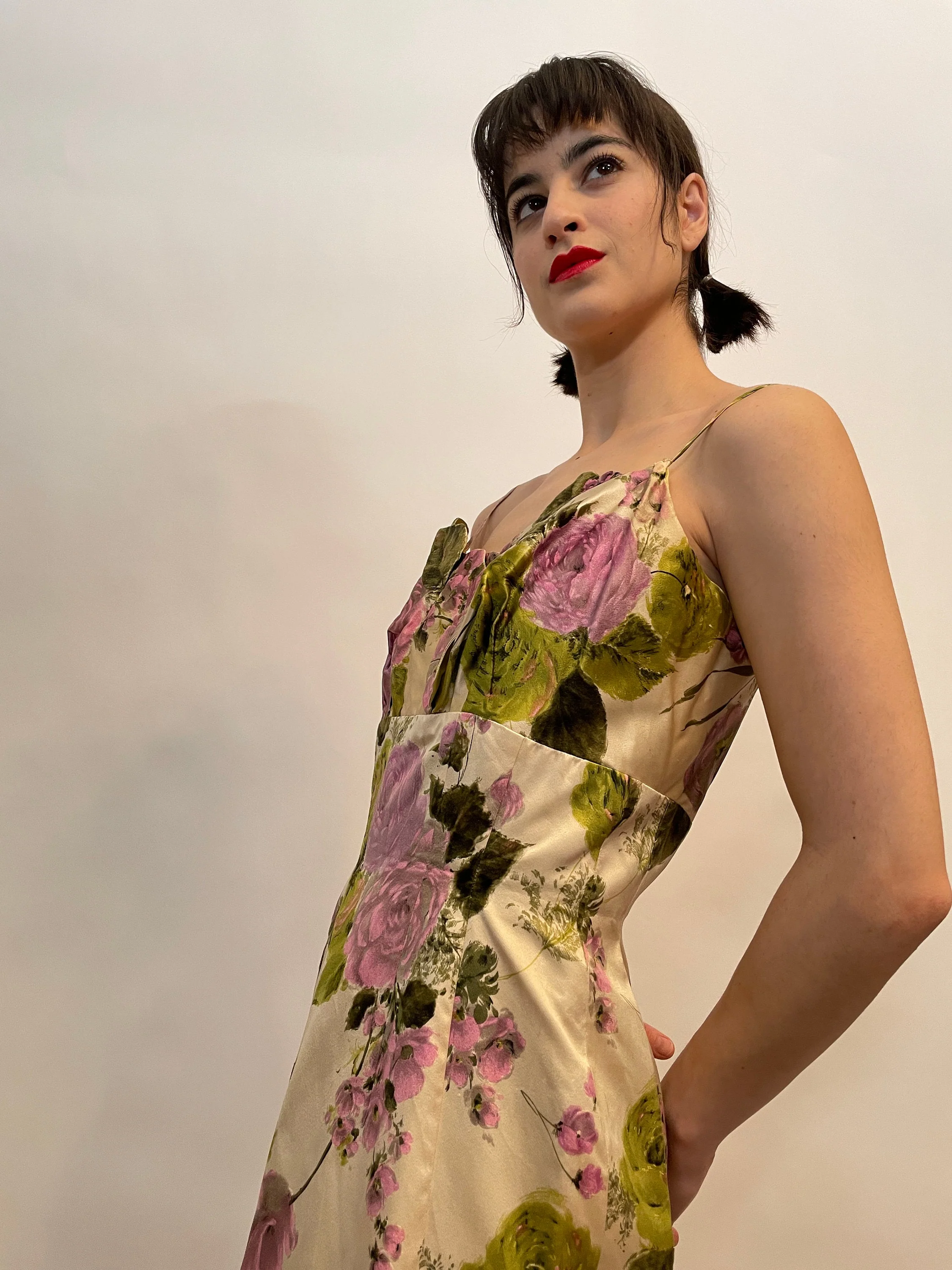 50s White Silk Gown with a Pink Rose Floral Pattern and Green Leaves Applique On The Bust Spaghetti Straps - Image 4