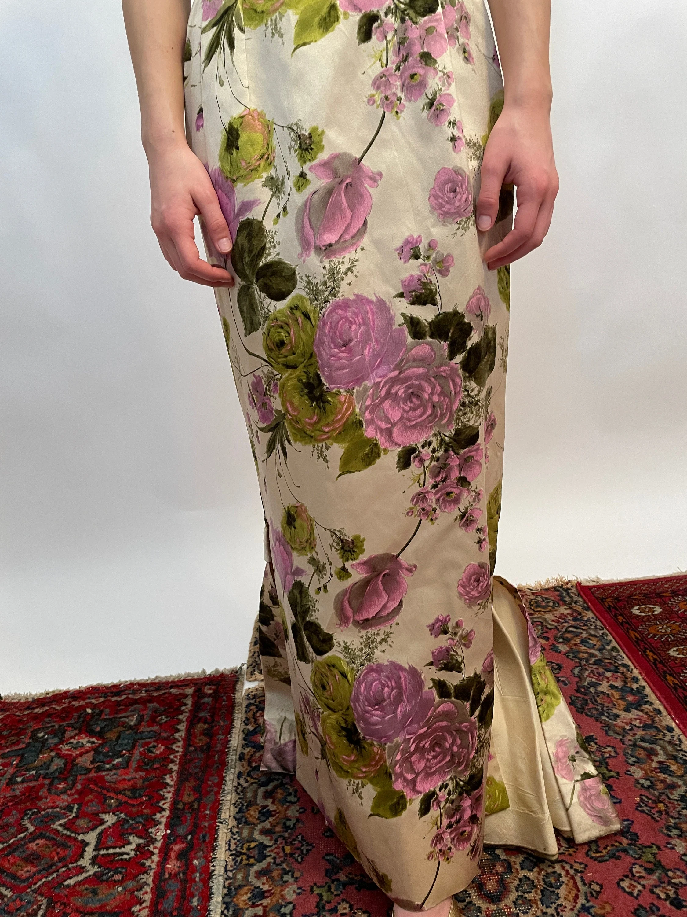 50s White Silk Gown with a Pink Rose Floral Pattern and Green Leaves Applique On The Bust Spaghetti Straps - Image 7