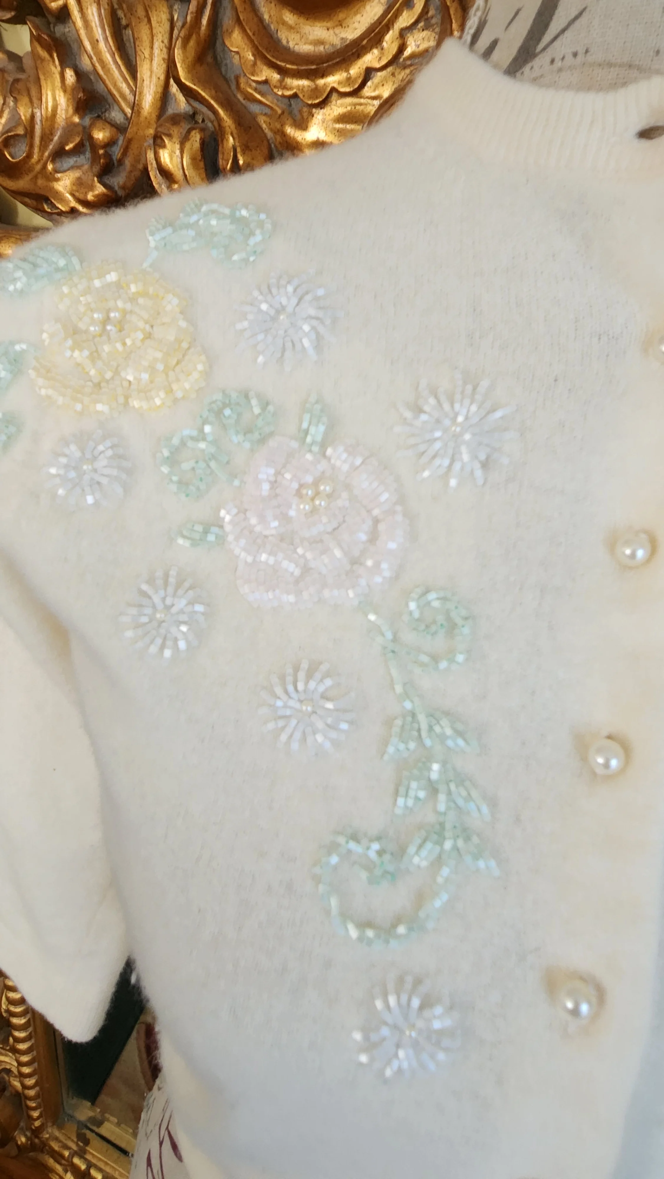 50s White Wool Cardigan With Pastel Beading - Image 7