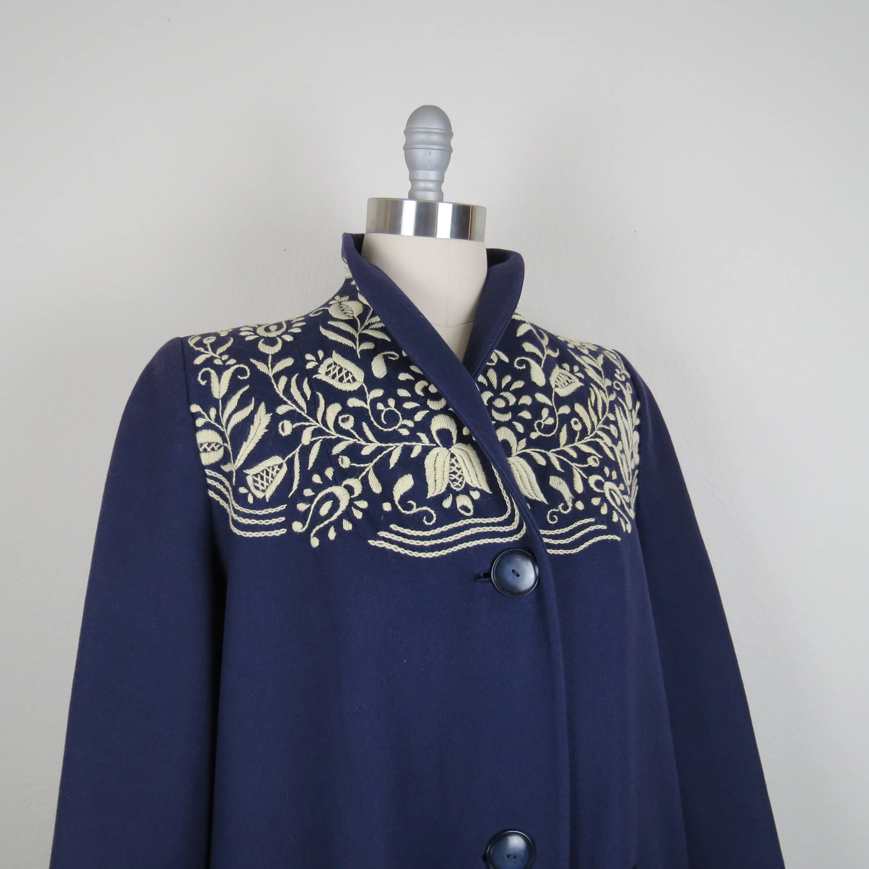 50s Wool Coat Embroidered Swing German Folk Crewel - Image 3