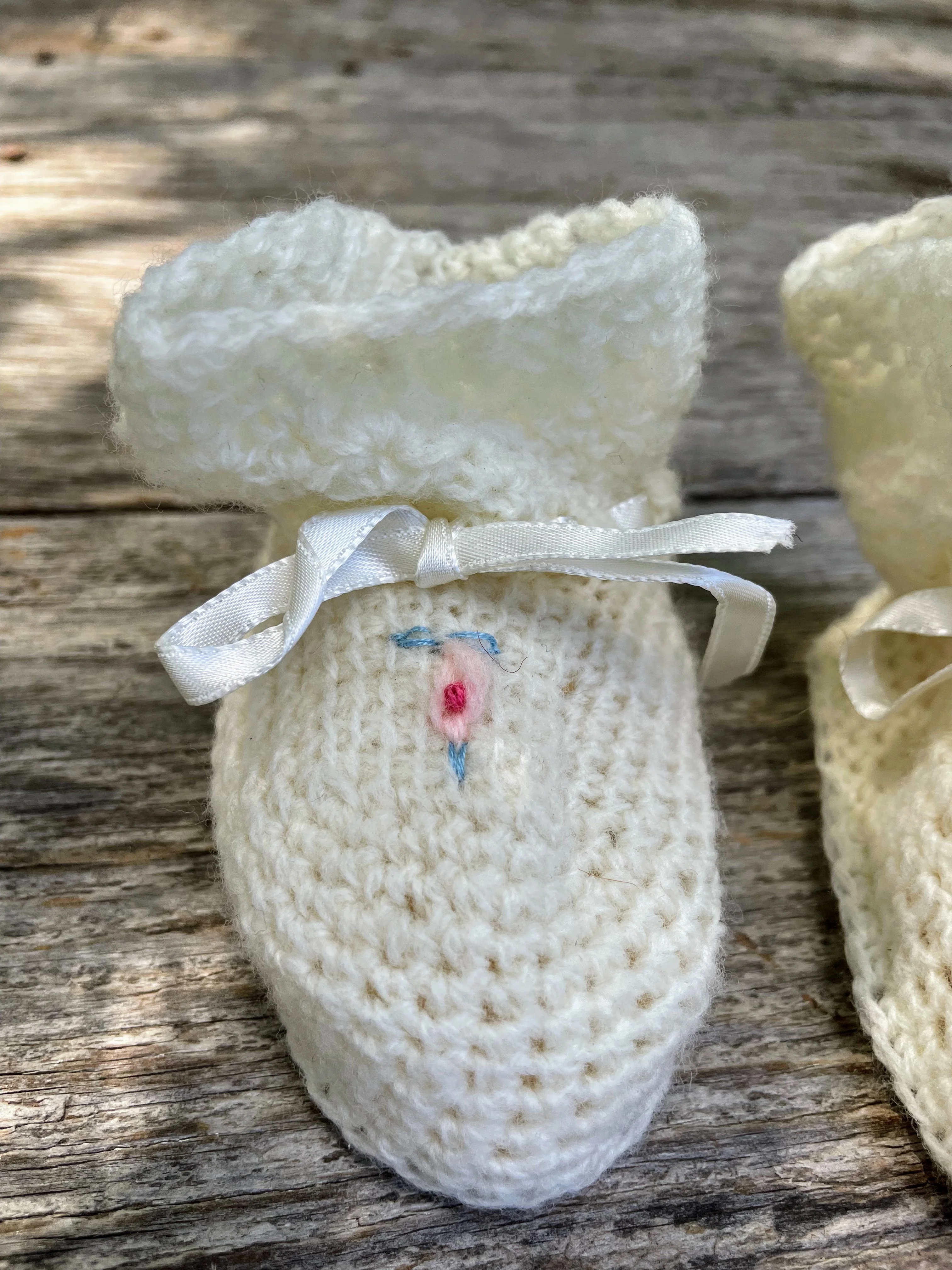 50s Wool Knitted Baby Infant Bootie Shoes Original Box - Image 6