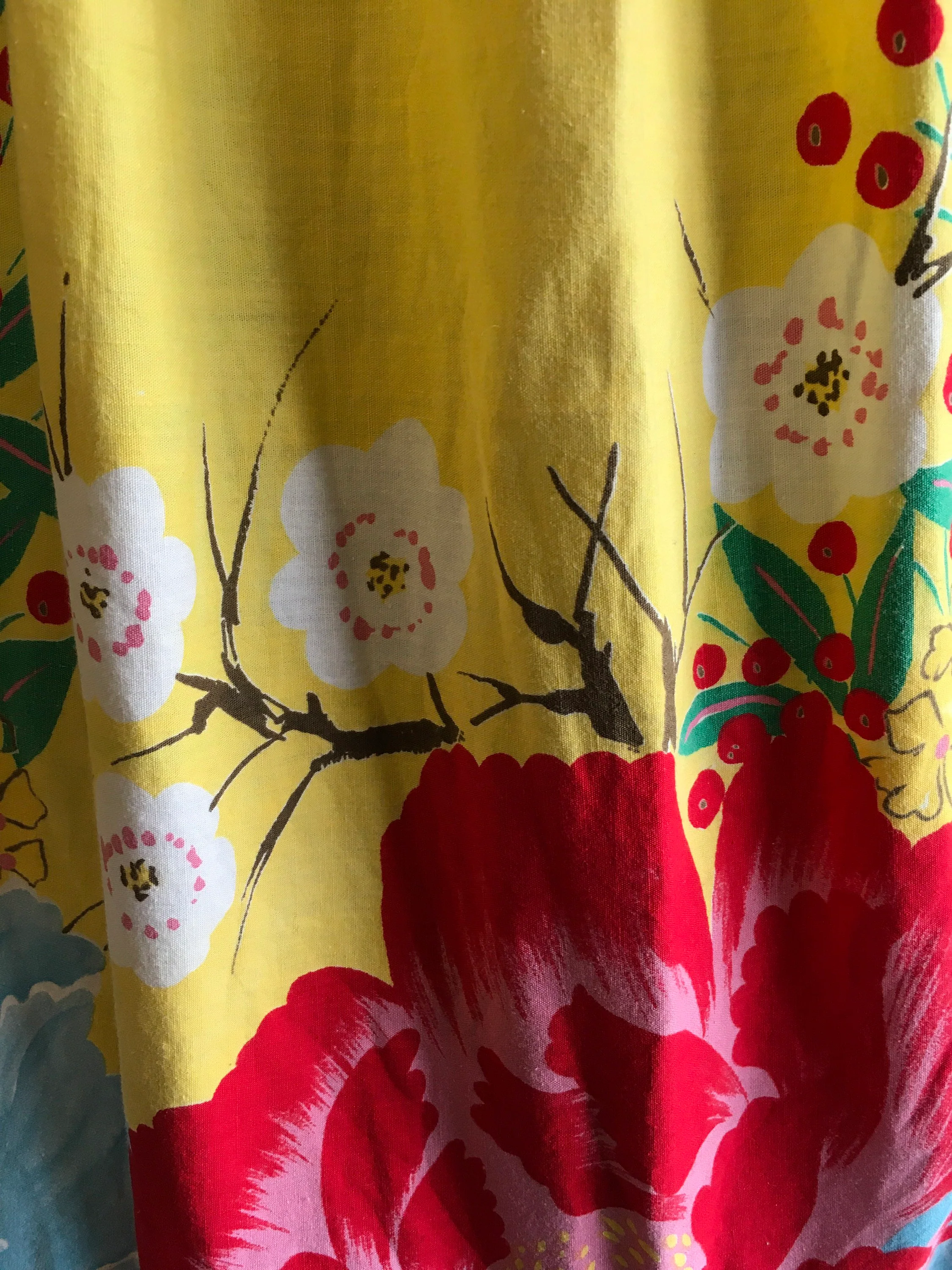 50's Yellow Rose Border Novelty Print Skirt - Image 3