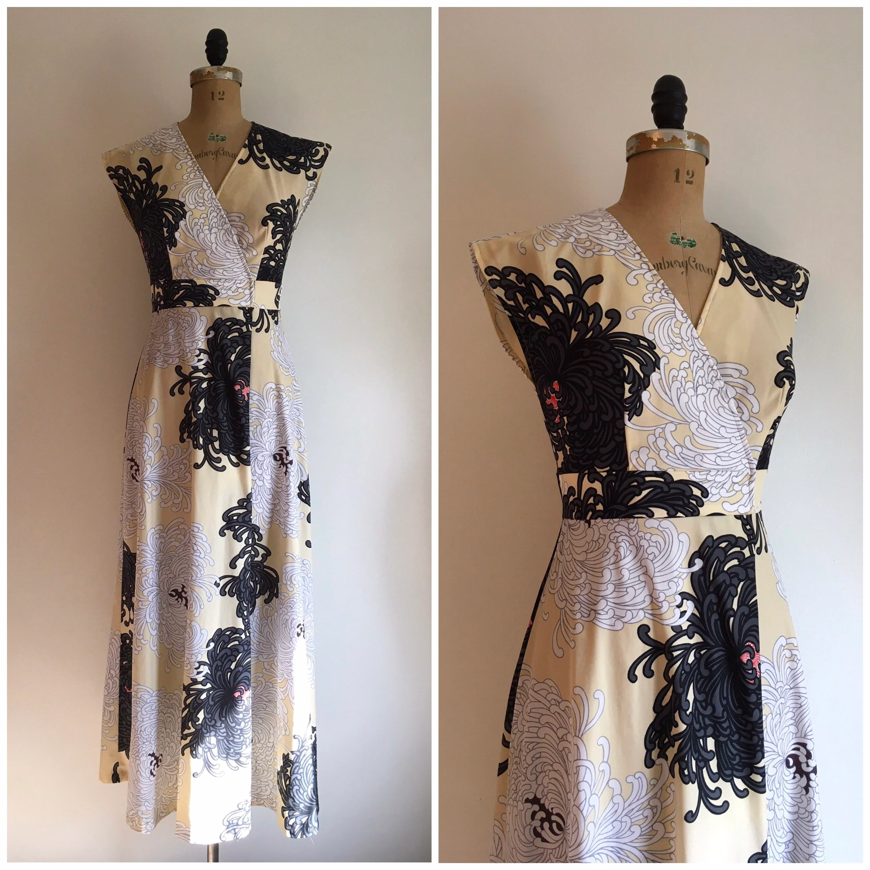 60’s-70’s Chrysanthemum Print Wrap Maxi Dress - Image 3