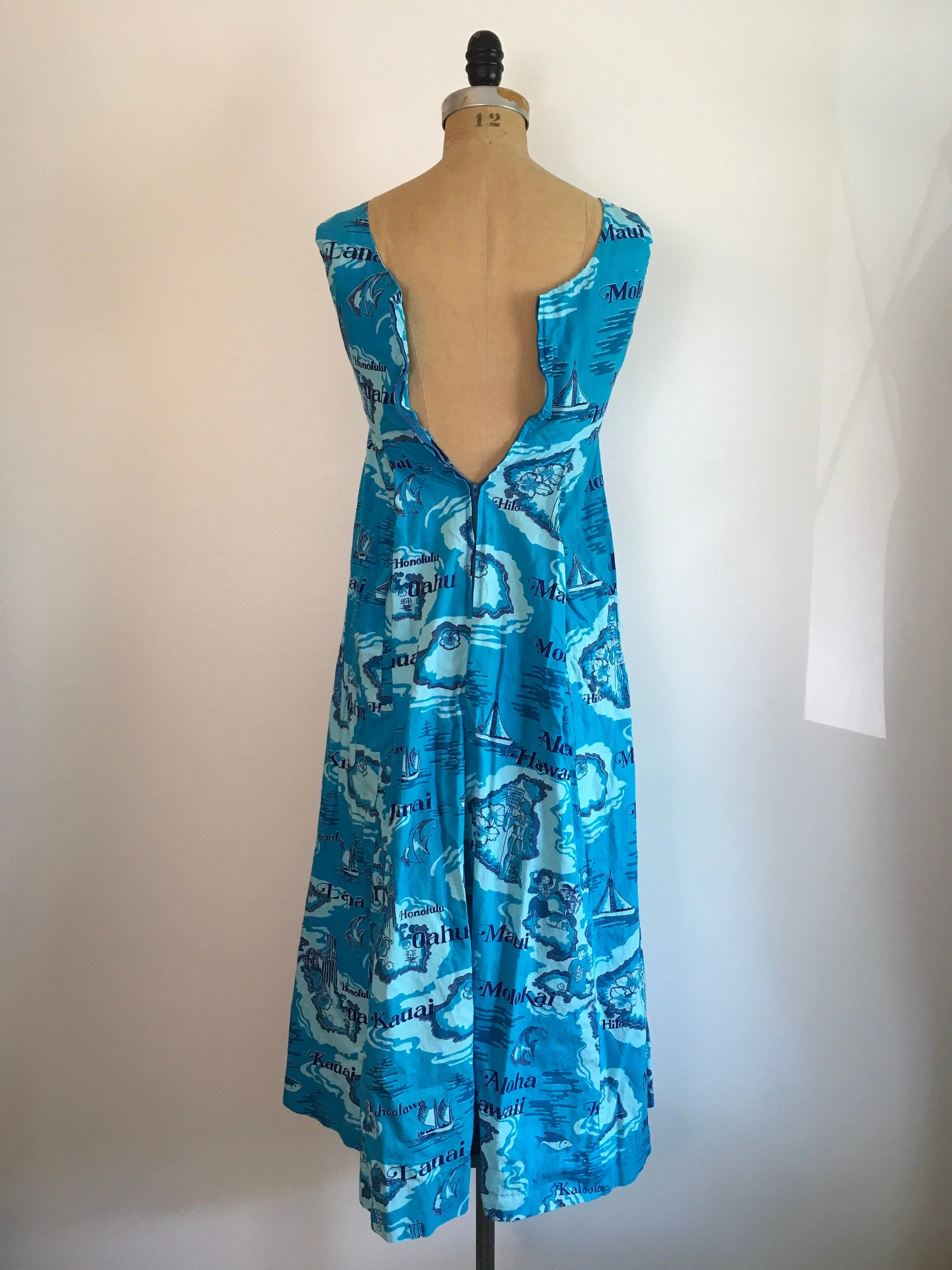 60’s Blue Cotton Novelty Print Hawaiian Maxi Dress by Made In Hawaii - Image 2