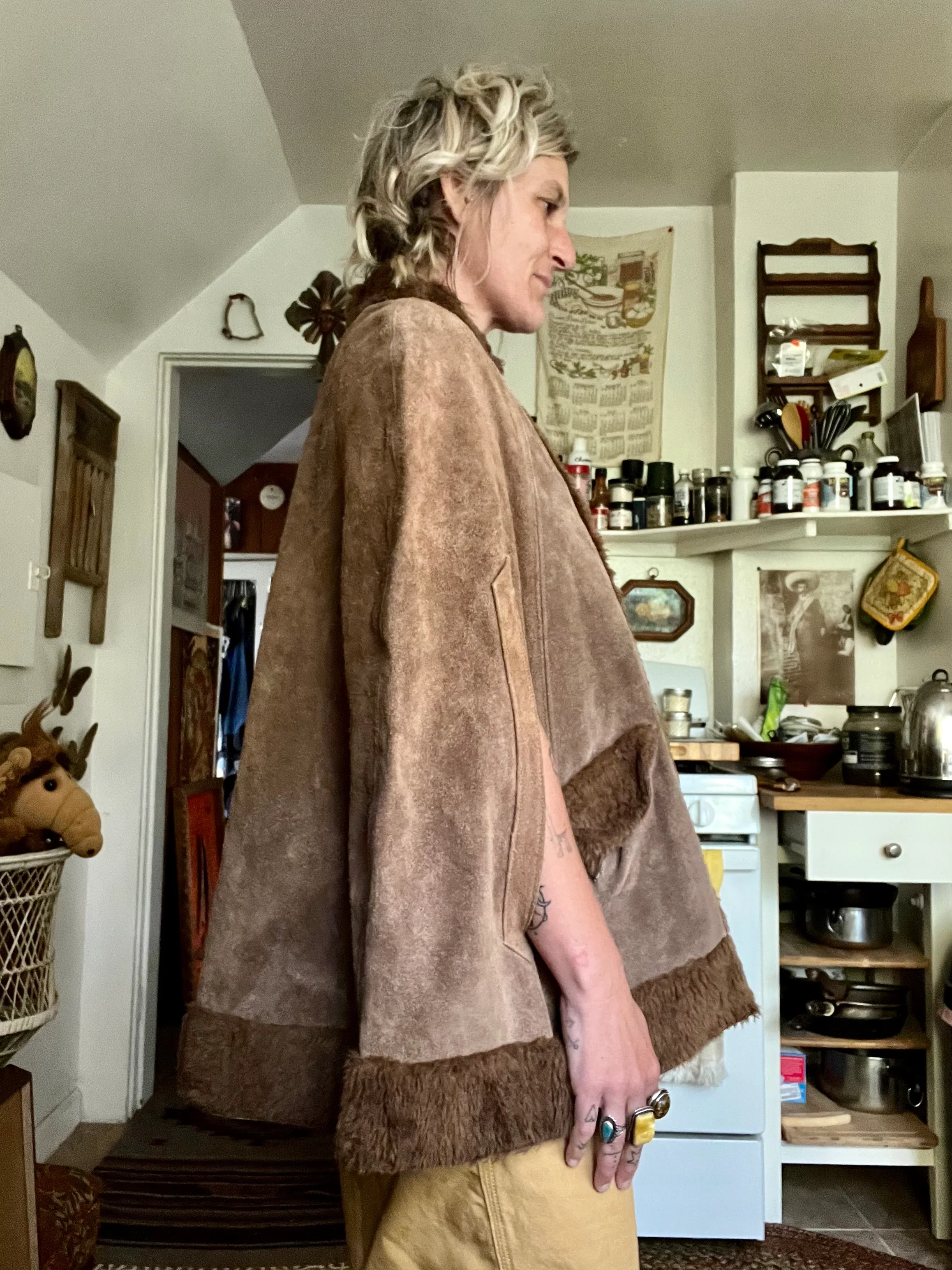 60s/70s Amazing Suede Faux Fur Poncho Size osfm - Image 5