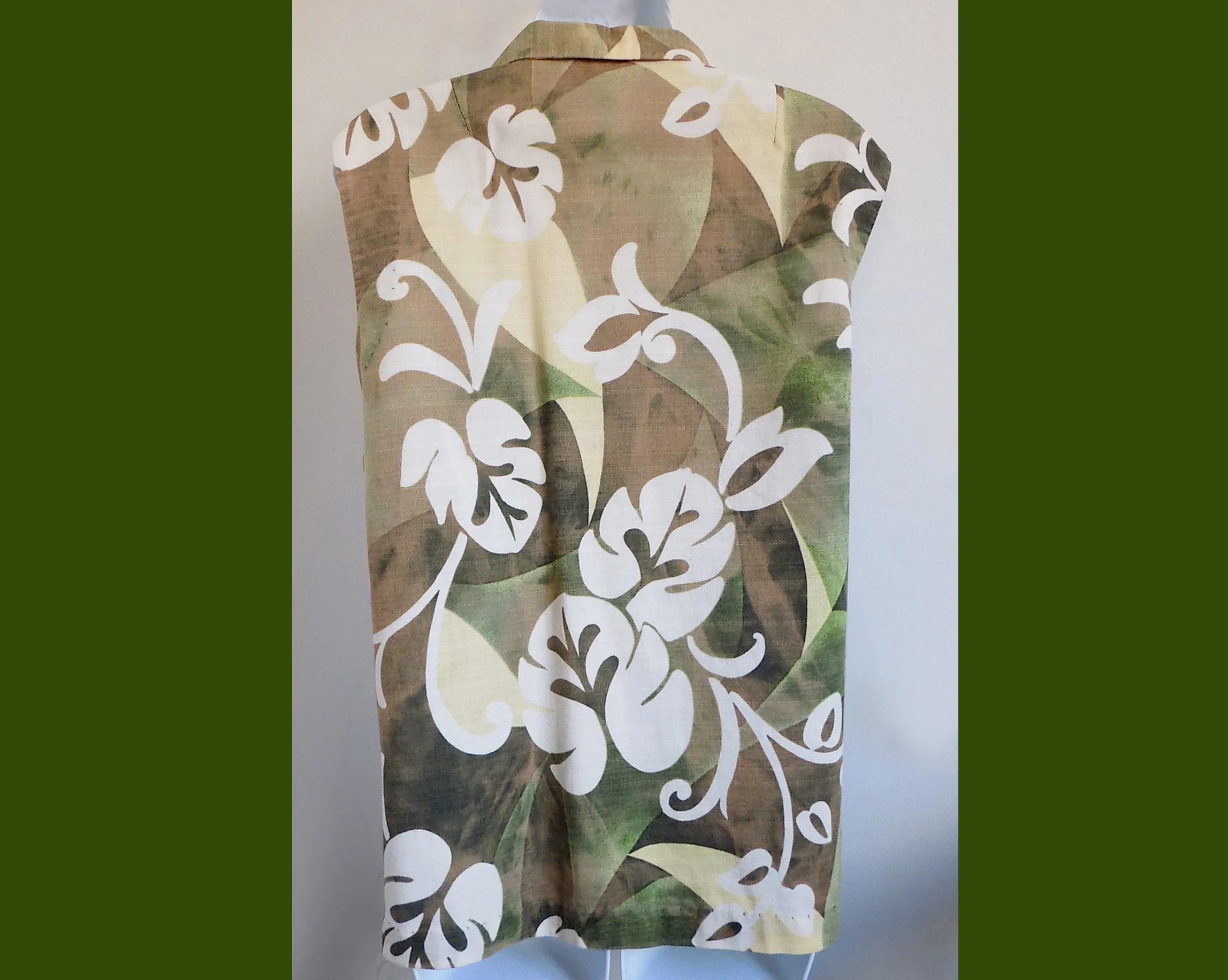 60s 70s Bark Cloth Sleeveless Blouse by Richard Douglas Large Pockets Tie Dyed Side Slits Cotton by Richard Douglas - Image 2