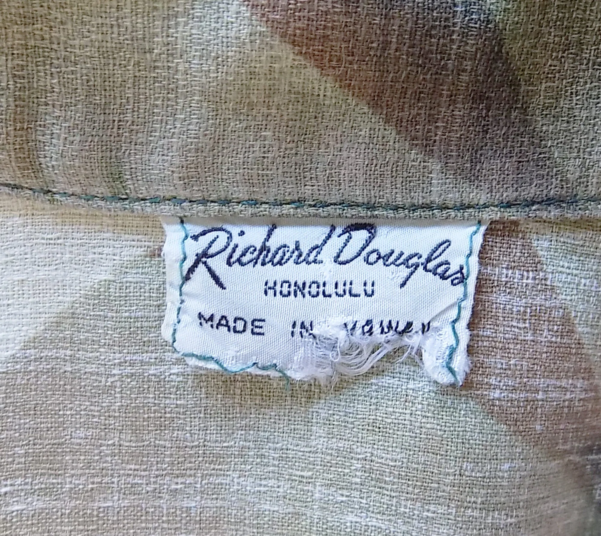 60s 70s Bark Cloth Sleeveless Blouse by Richard Douglas Large Pockets Tie Dyed Side Slits Cotton by Richard Douglas - Image 4