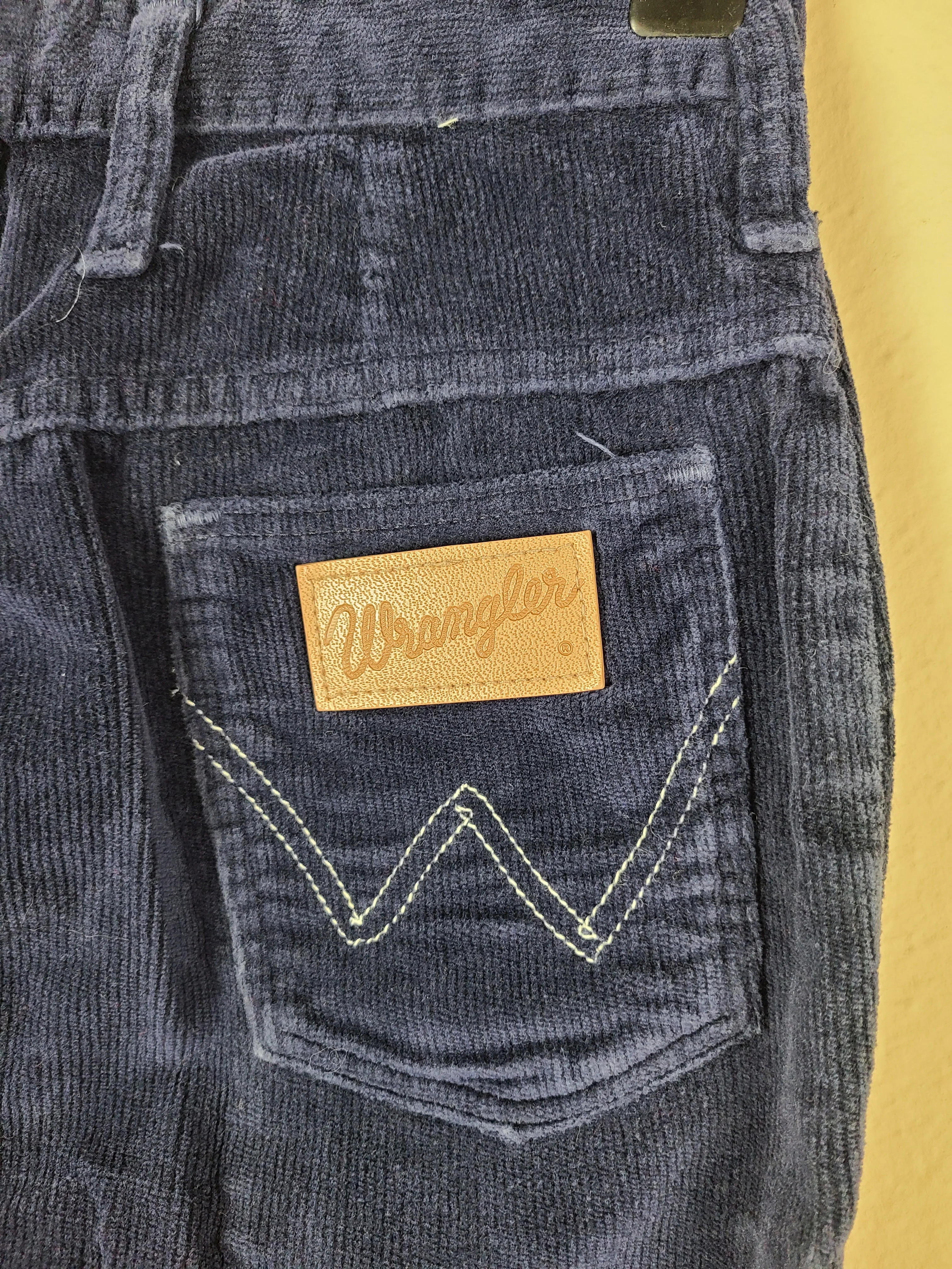 60s/70s Bell Bottom Flared Cords Navy 28x30 Button Fly By Wrangler - Image 7