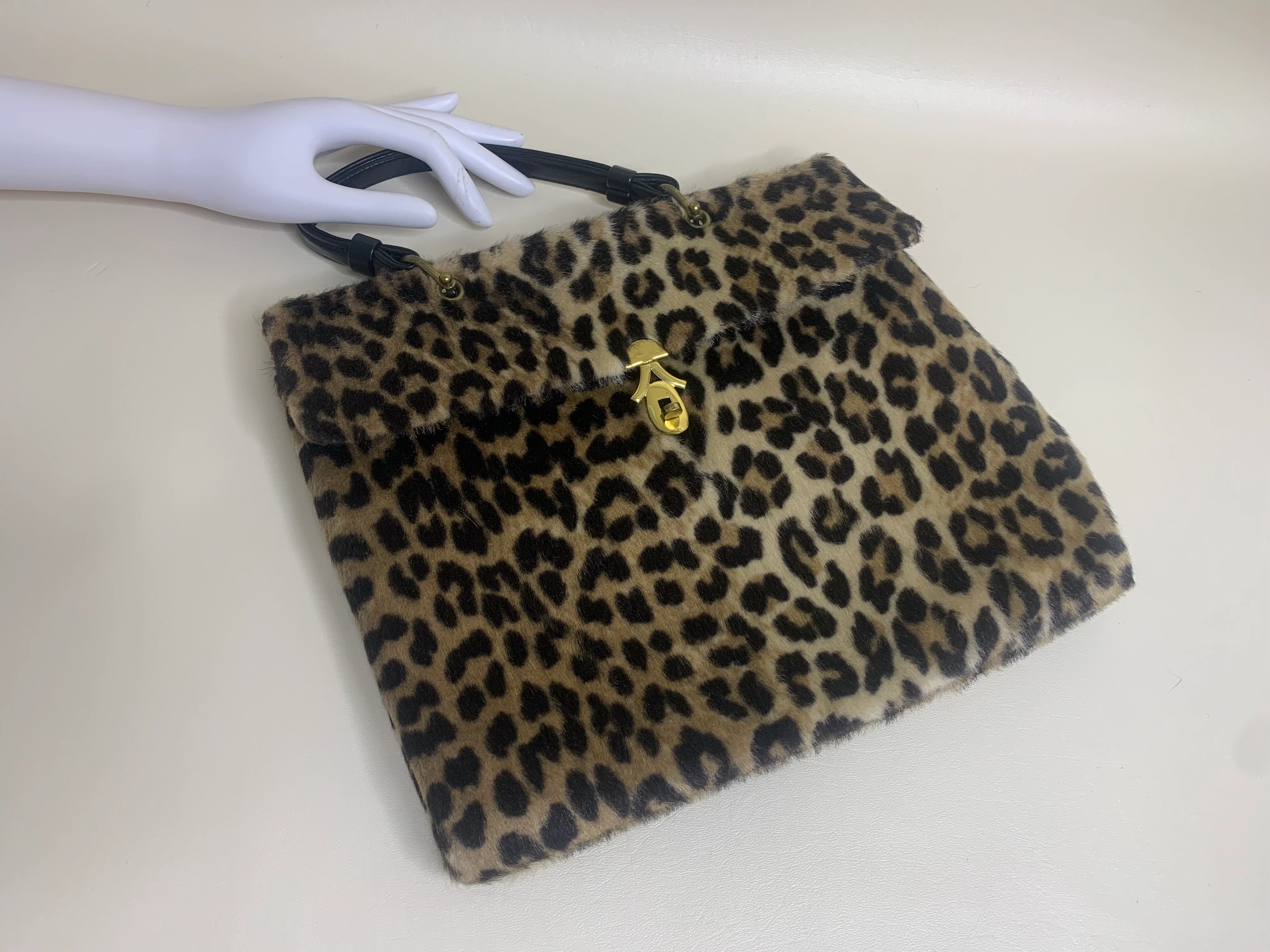 60s/70s Black And Tan Faux Leopard Top Handle Handbag - Image 3
