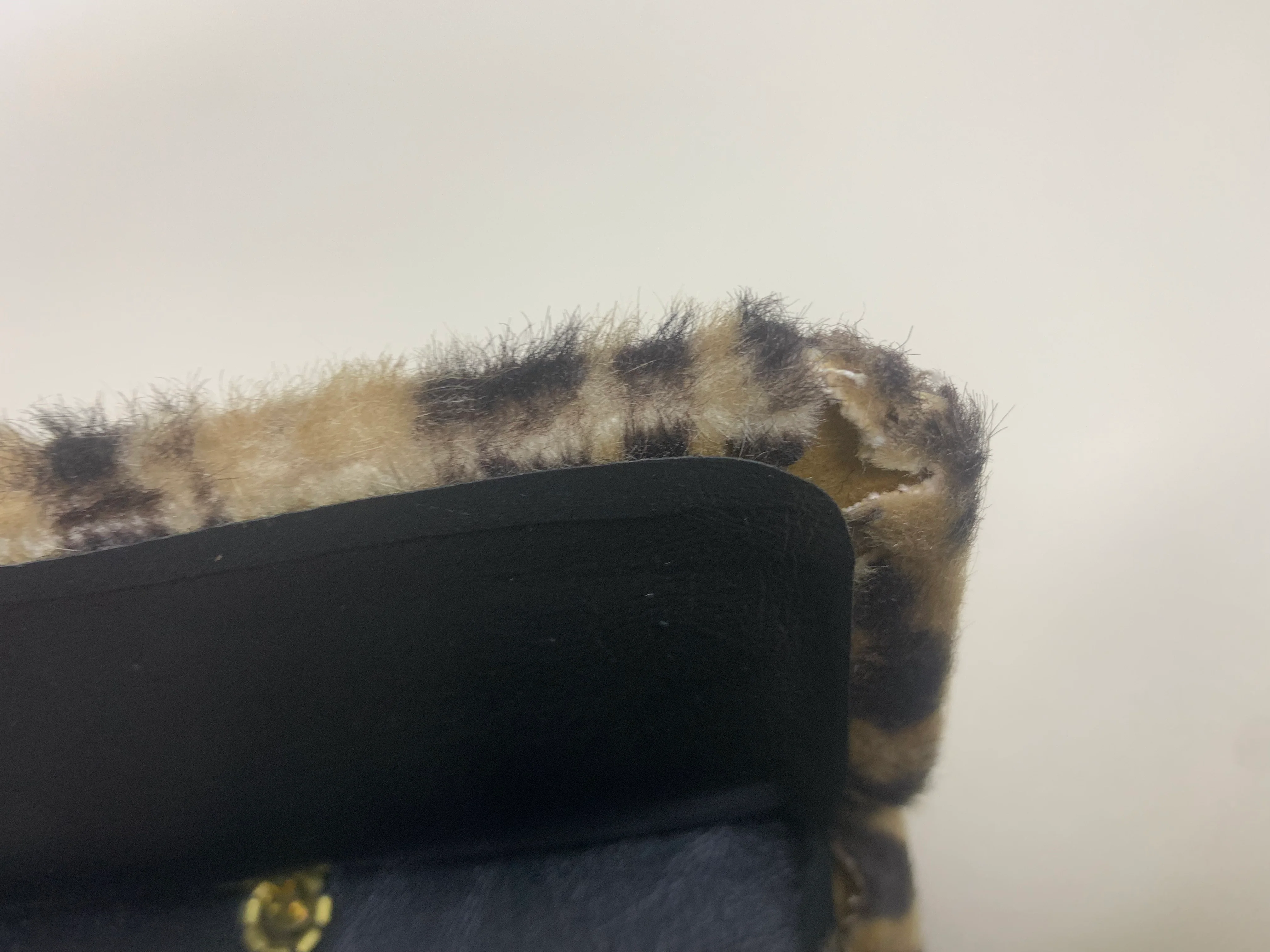 60s/70s Black And Tan Faux Leopard Top Handle Handbag - Image 8