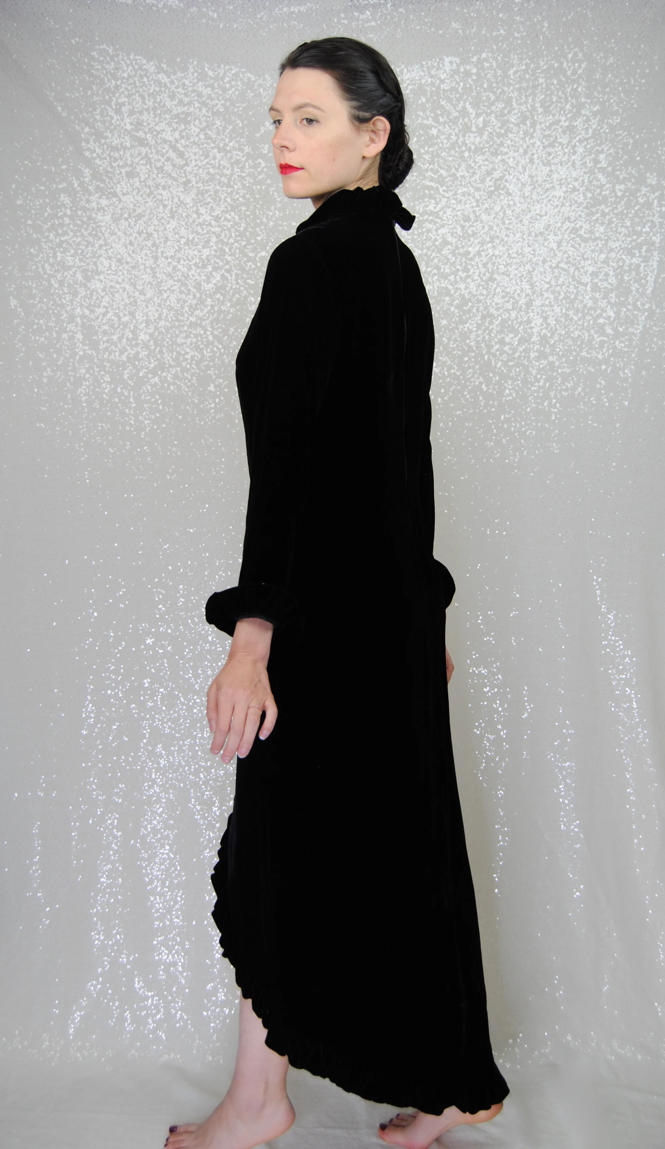 60s/70s Black Velvet Ruffled Mock Neck Hem Cocktail Dress - Image 9