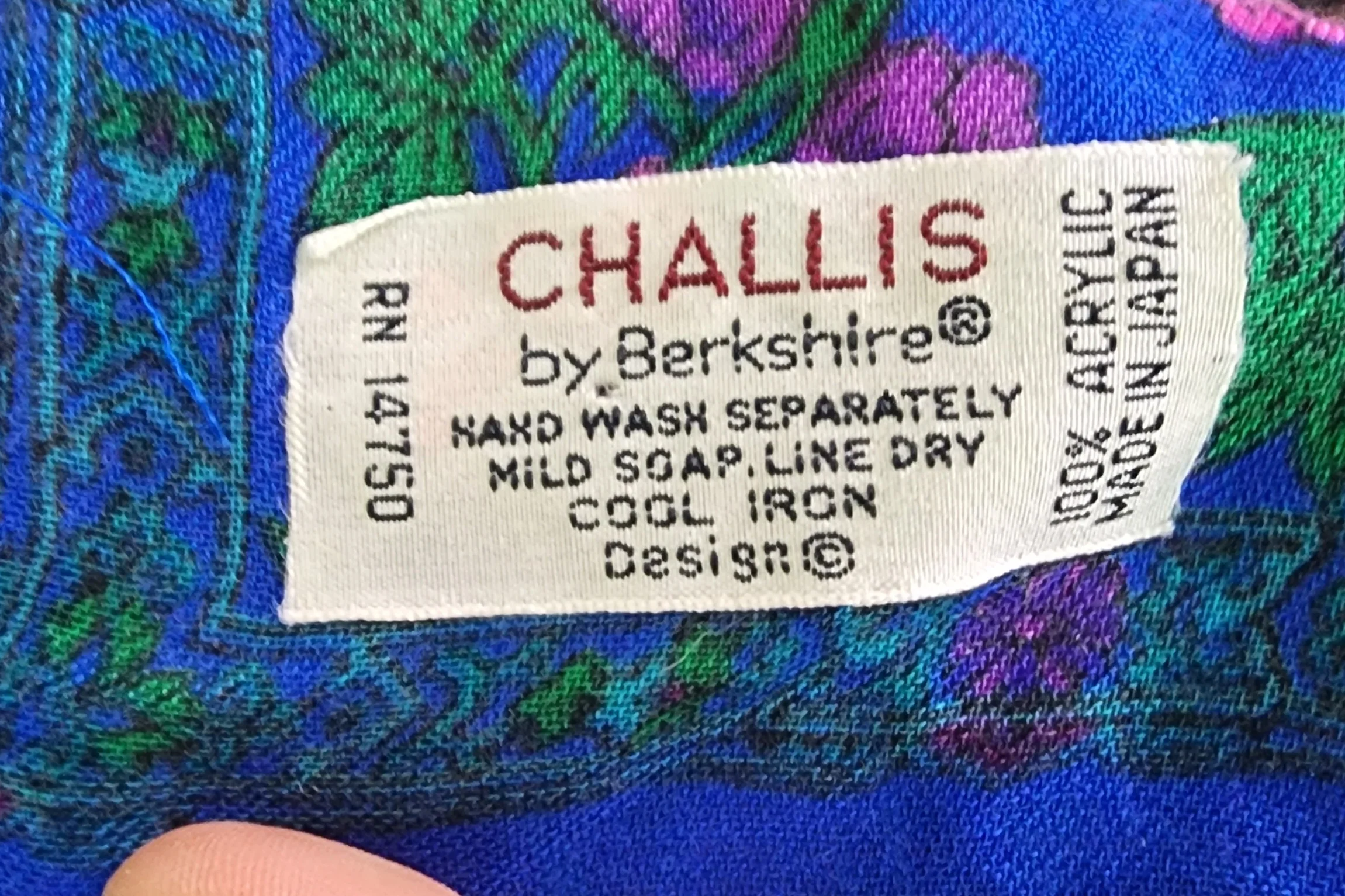 60s/70s Blue Purple Green Square Scarf 30x31 - Image 3