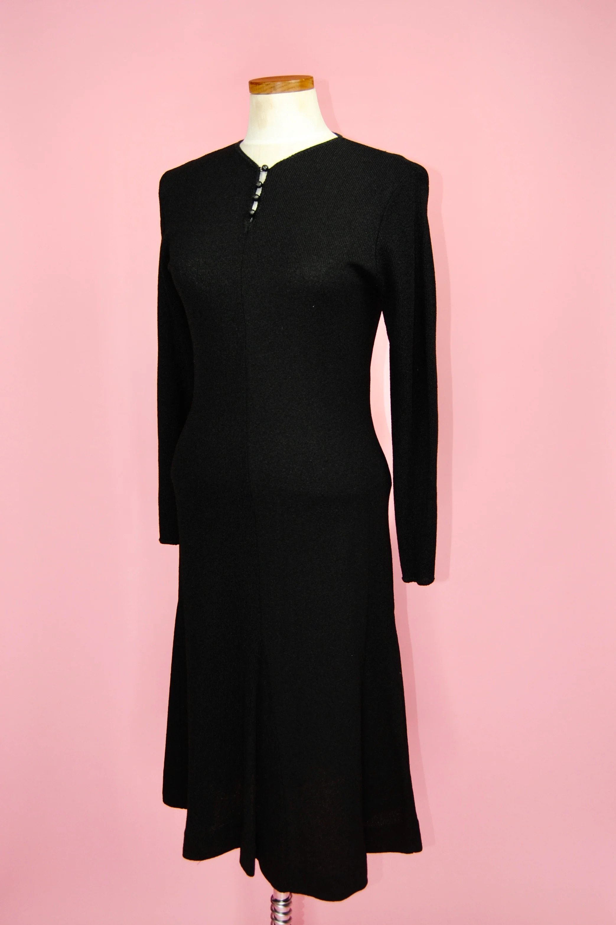60s/70s Chic Black Knit Midi Dress By Ayers Unlimited - Image 13