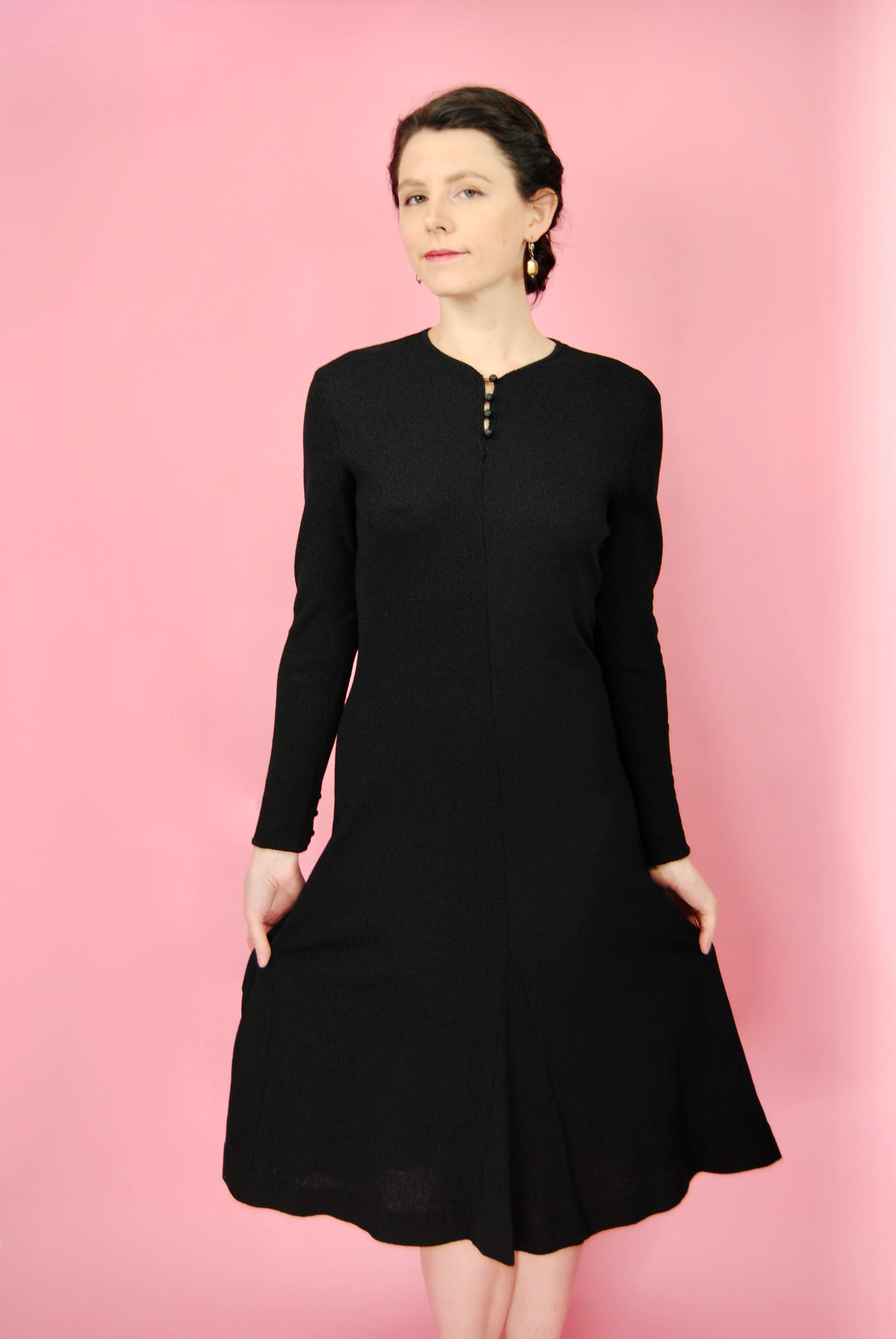 60s/70s Chic Black Knit Midi Dress By Ayers Unlimited - Image 7