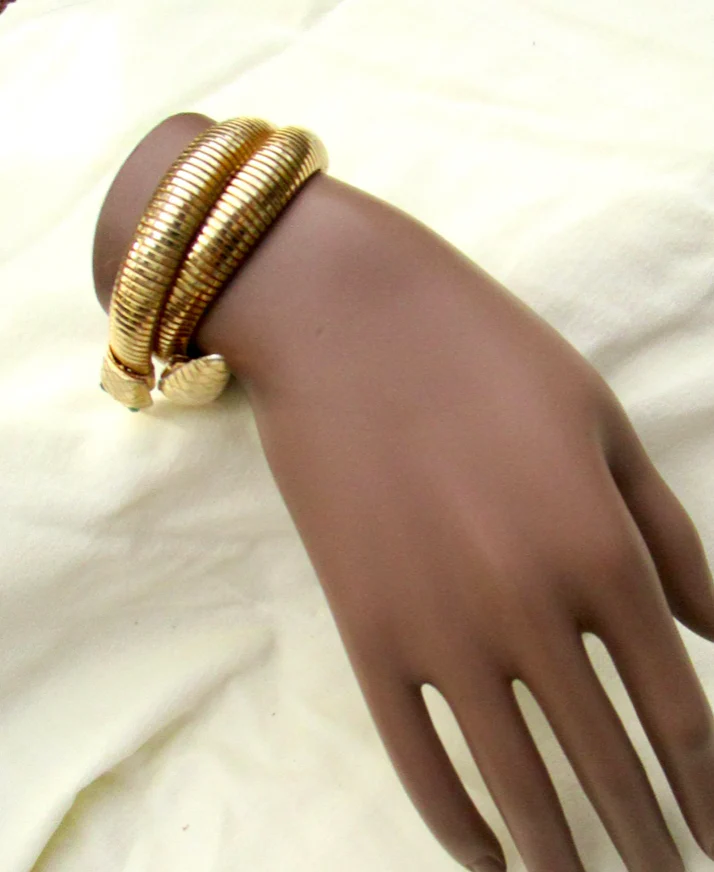 60s/70s Coiled Mesh Snake Bracelet Green Rhinestone Eyes - Image 4