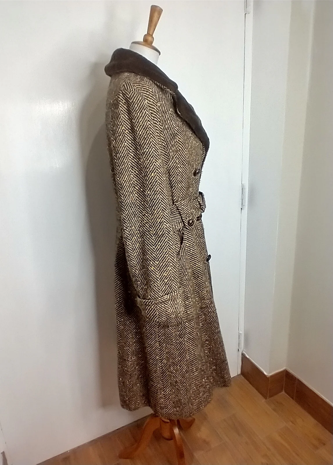 60s/70s Davis Of Boston Double Breasted Coat By Jonathan Logan - Image 9