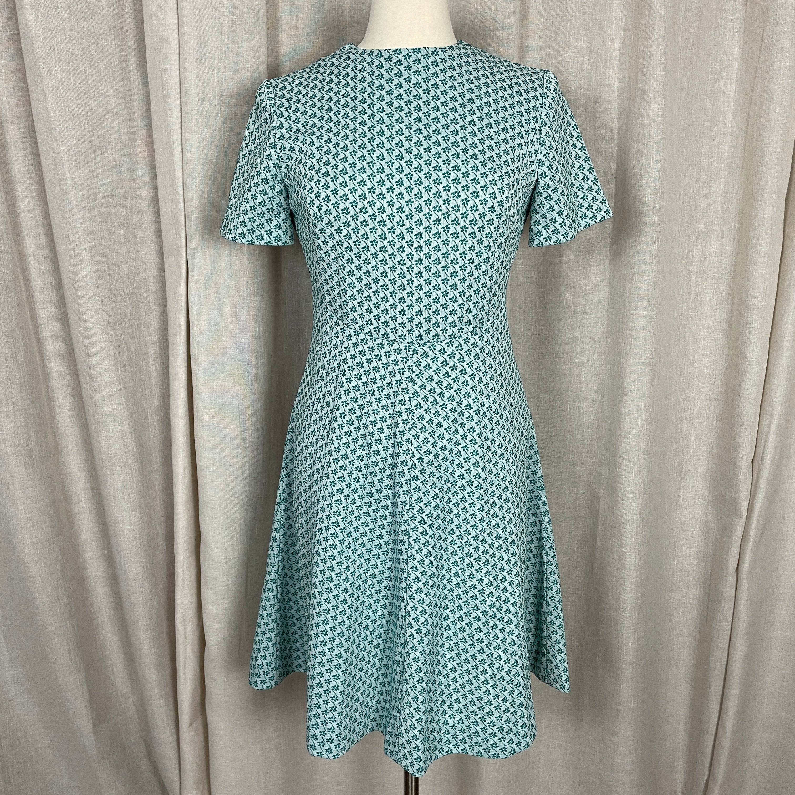 60s/70s Dress Small Green White Floral A-line Circle Mod - Image 3