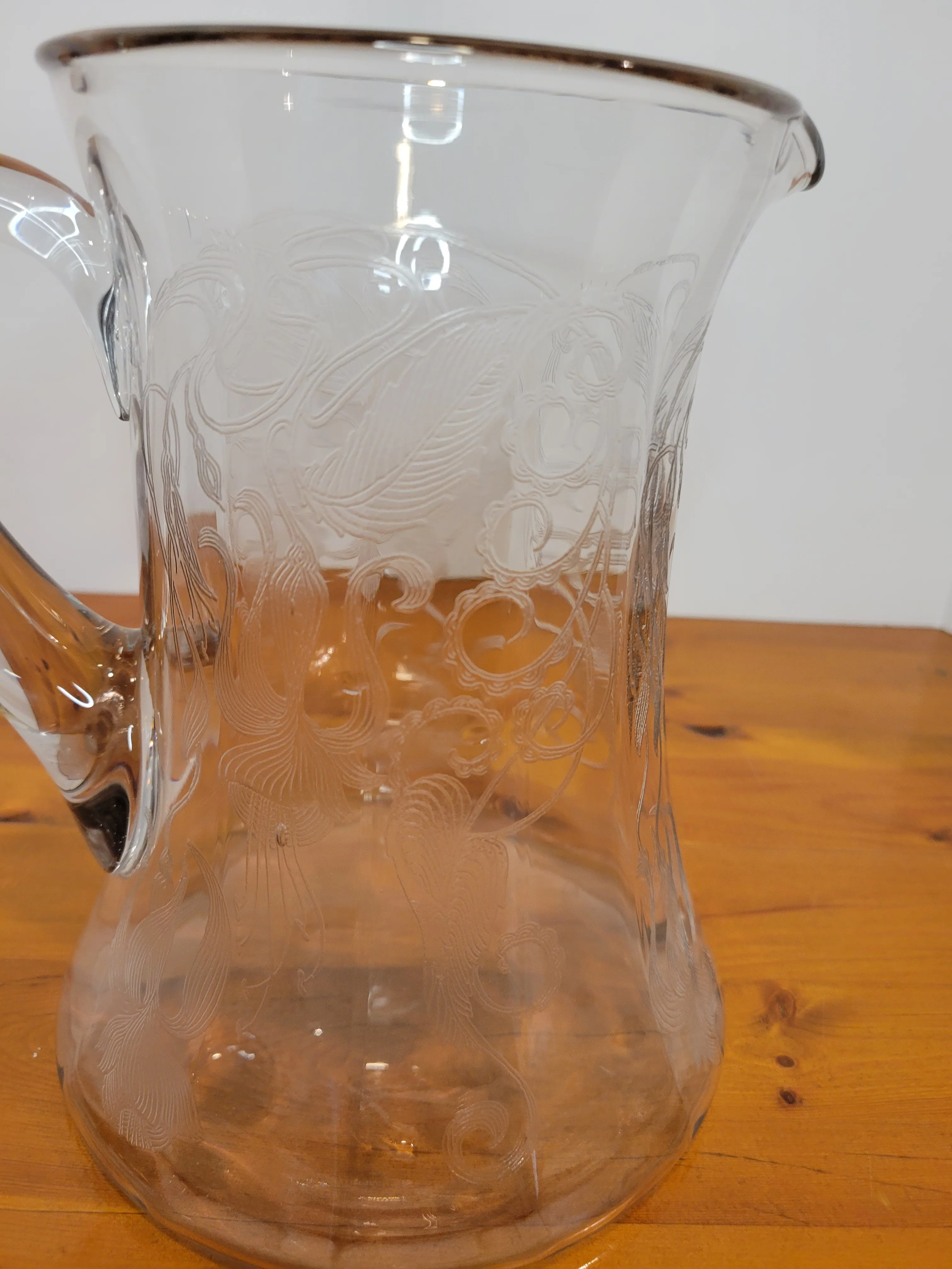 60s/70s Etched Glass Heavy Water Pitcher - Image 5